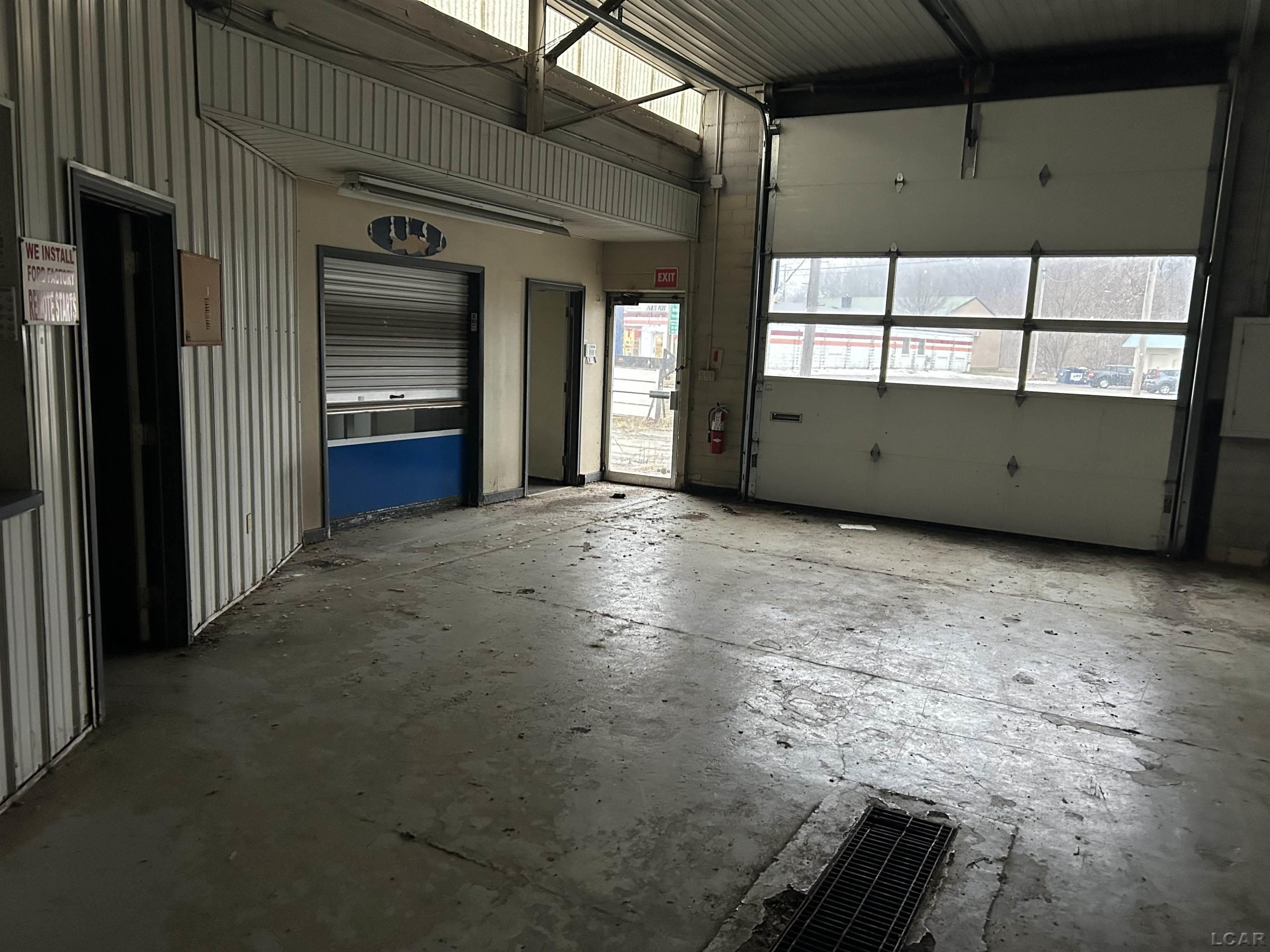 10405 Brooklyn Road, Brooklyn, MI, 49230