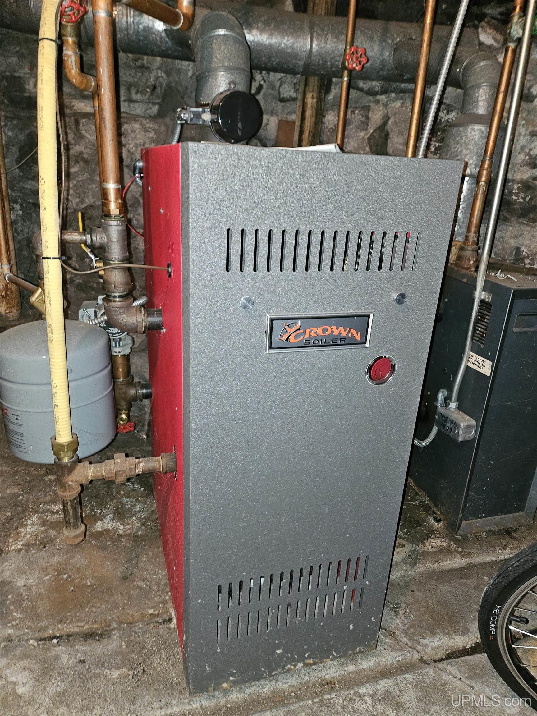 309 W Montezuma Avenue, Houghton, MI, 49931