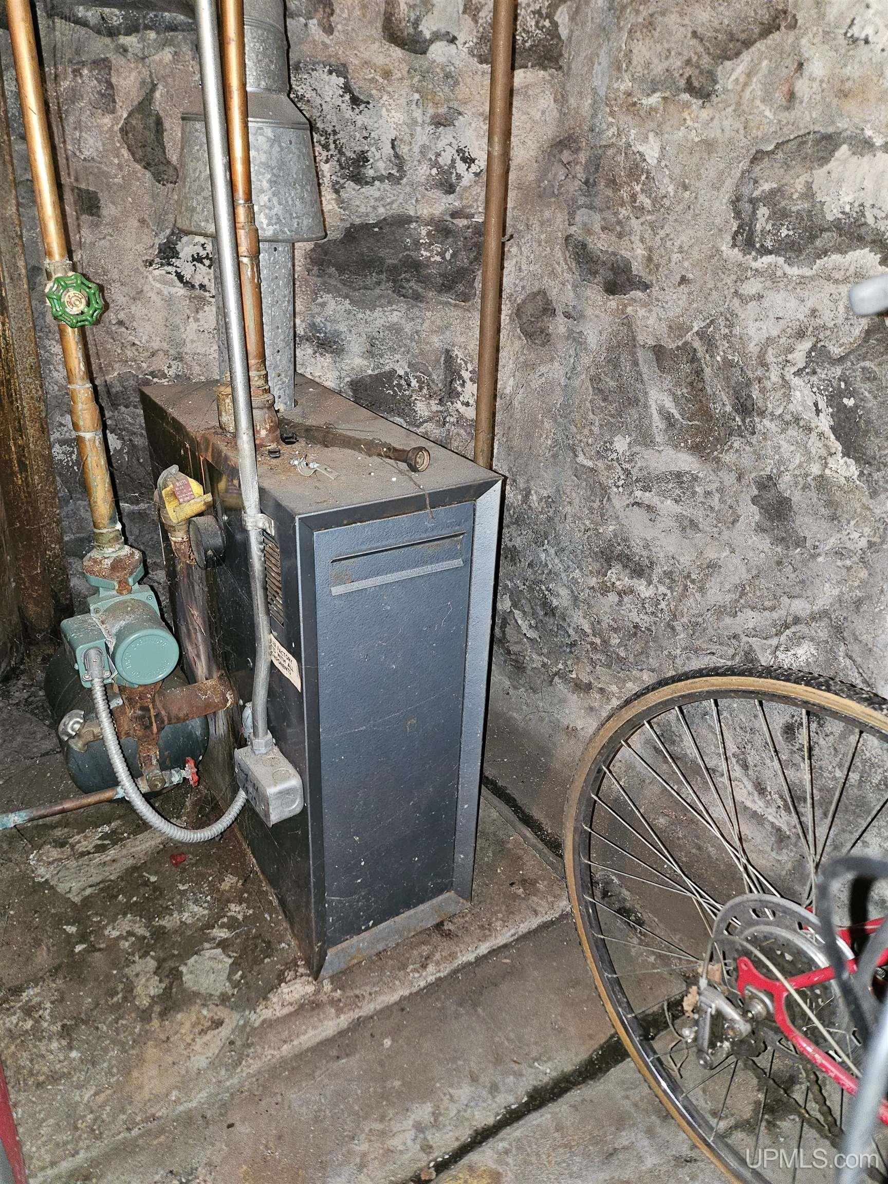 309 W Montezuma Avenue, Houghton, MI, 49931