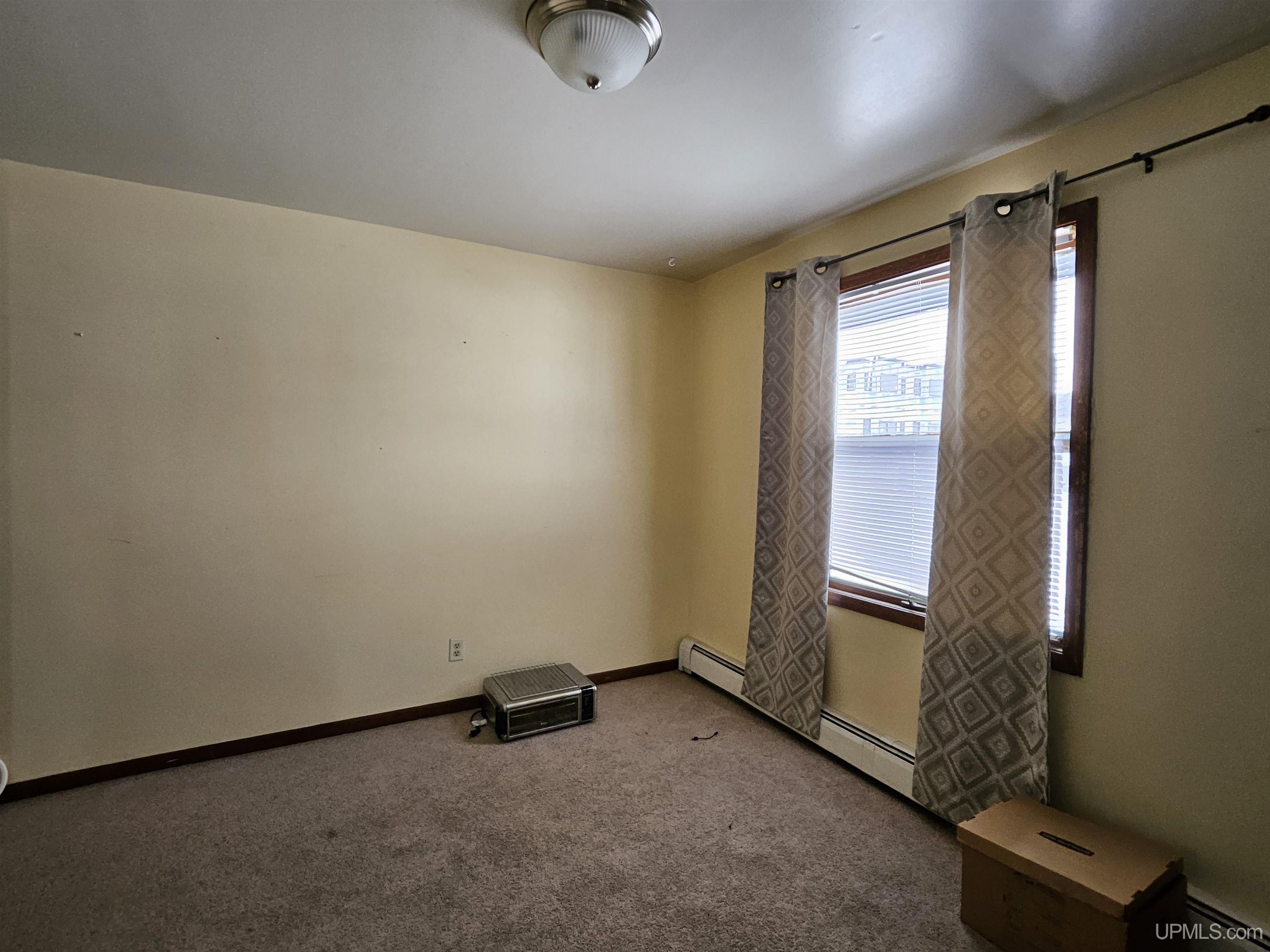 309 W Montezuma Avenue, Houghton, MI, 49931