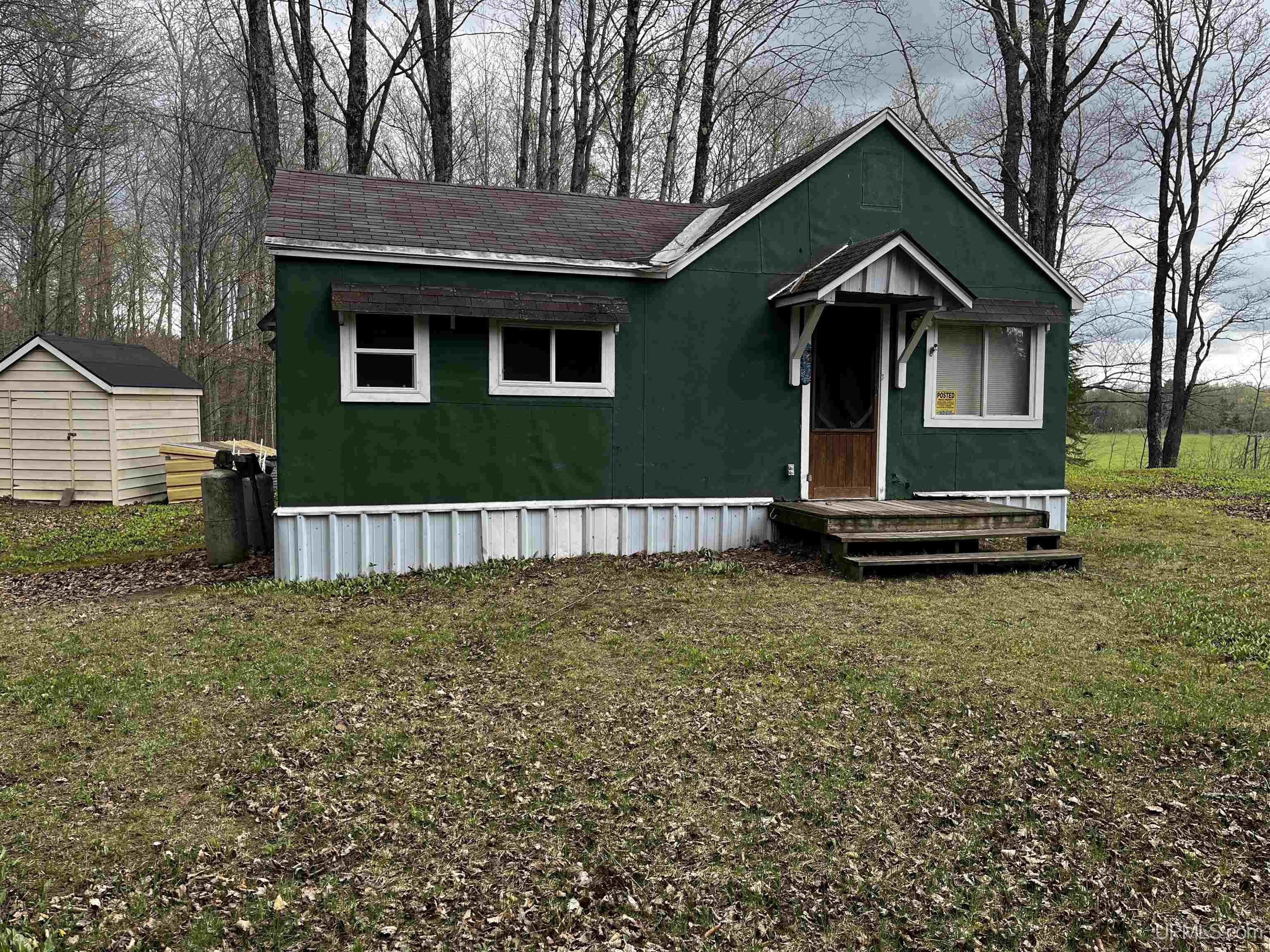 E 3946 Storm Road, Chatham, MI, 49816