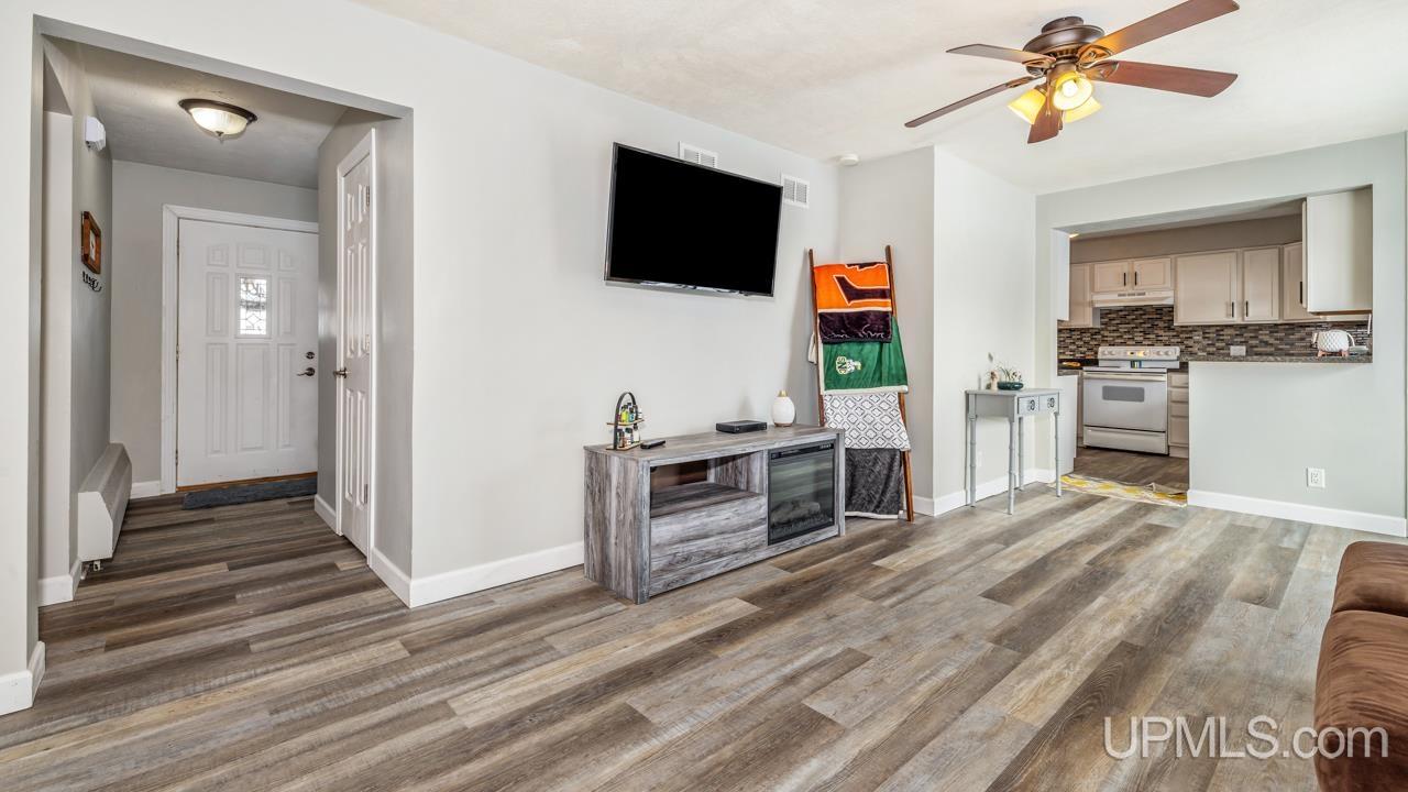 Homes for sale in Escanaba, MI | 1605 S 17Th Ave, Escanaba, MI 49829 | MLS# 50200071