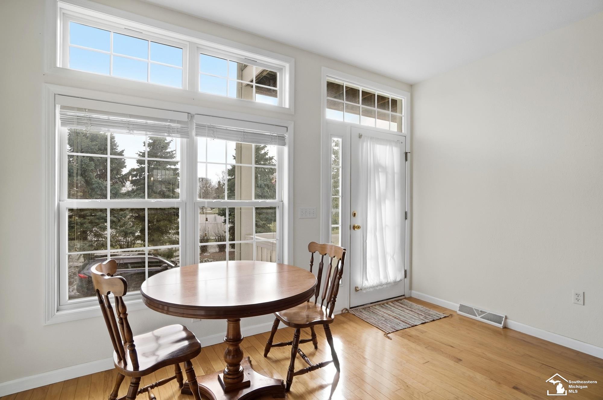 Homes for sale in Luna Pier, MI | 208 Beachwalk Trl, Luna Pier, MI 48157 | MLS# 50200090