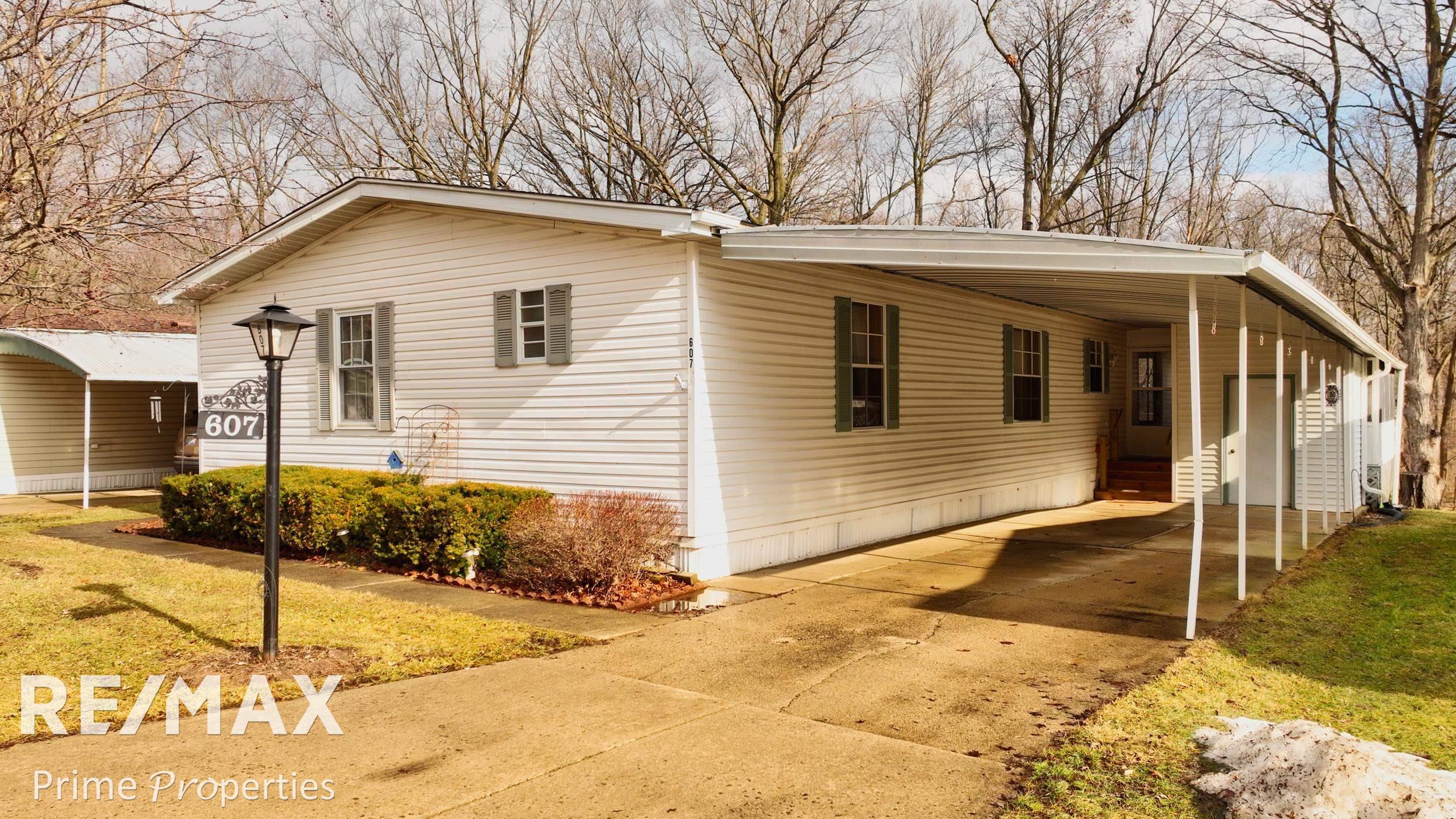 Homes for sale in Clio, MI | 607 Parkview Pl, Clio, MI 48420 | MLS# 50200093