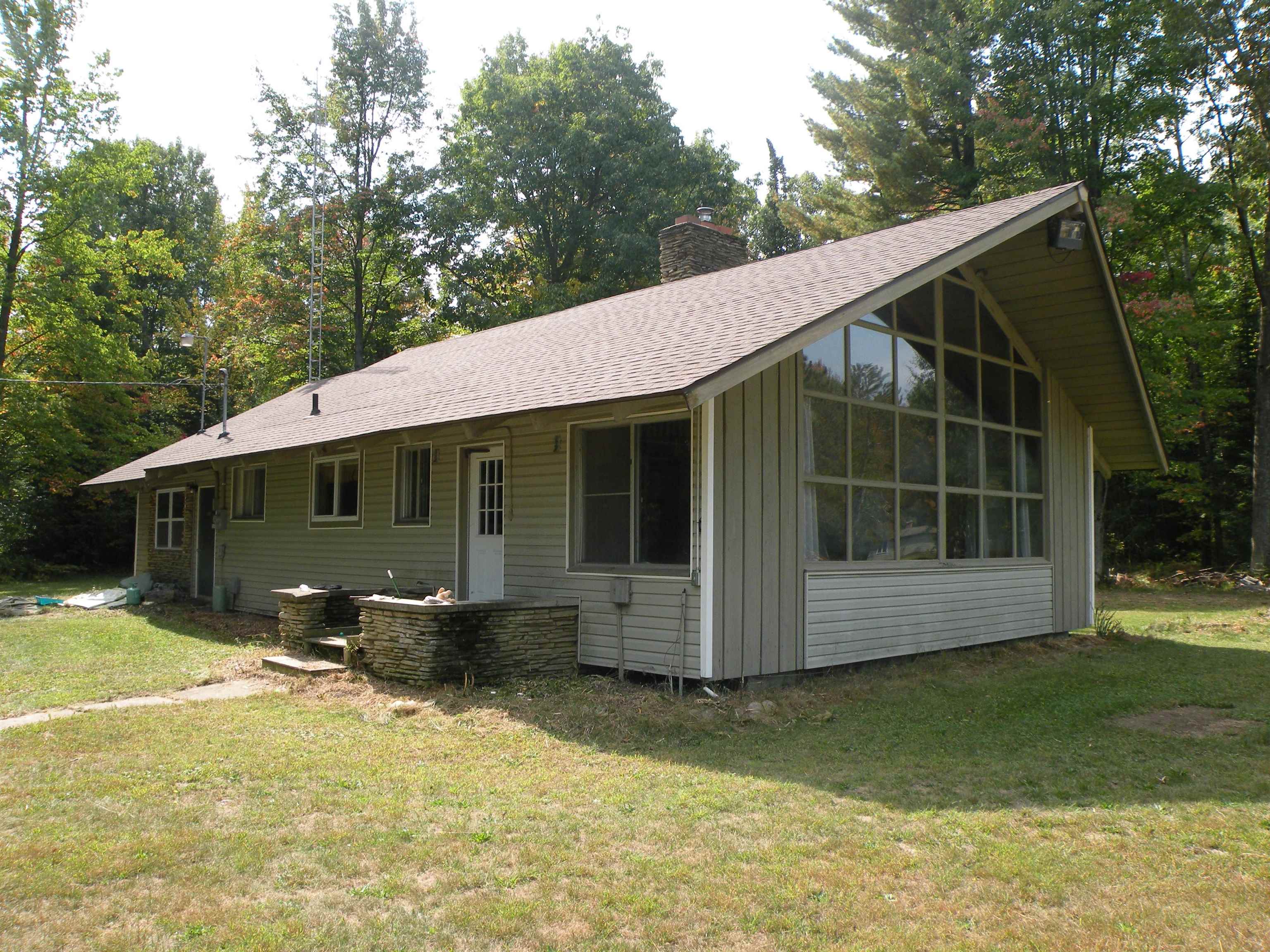 615 S Jefferson Avenue, Saginaw, MI, 48607 1133