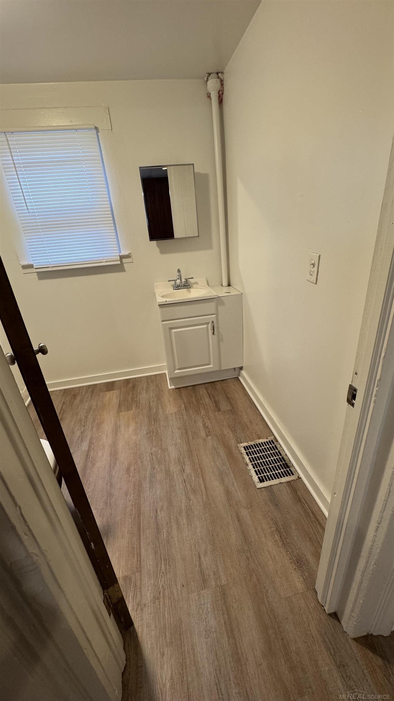 59 E Burdick Street, Oxford, MI, 48371