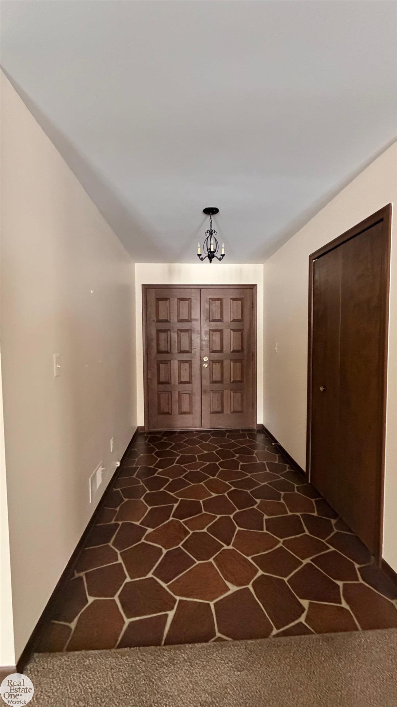 5374 Pointe Drive, East China, MI, 48054