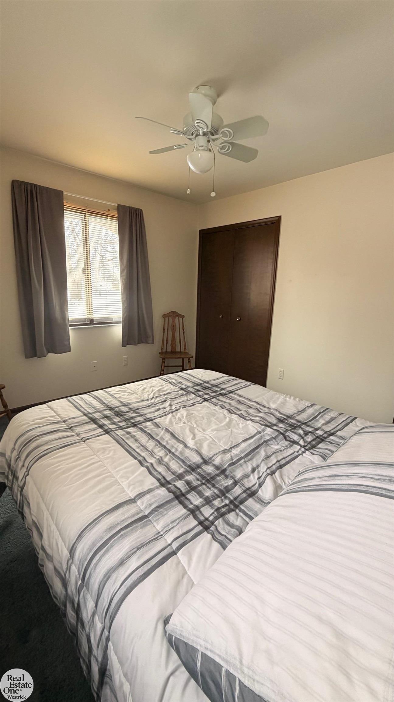 5374 Pointe Drive, East China, MI, 48054