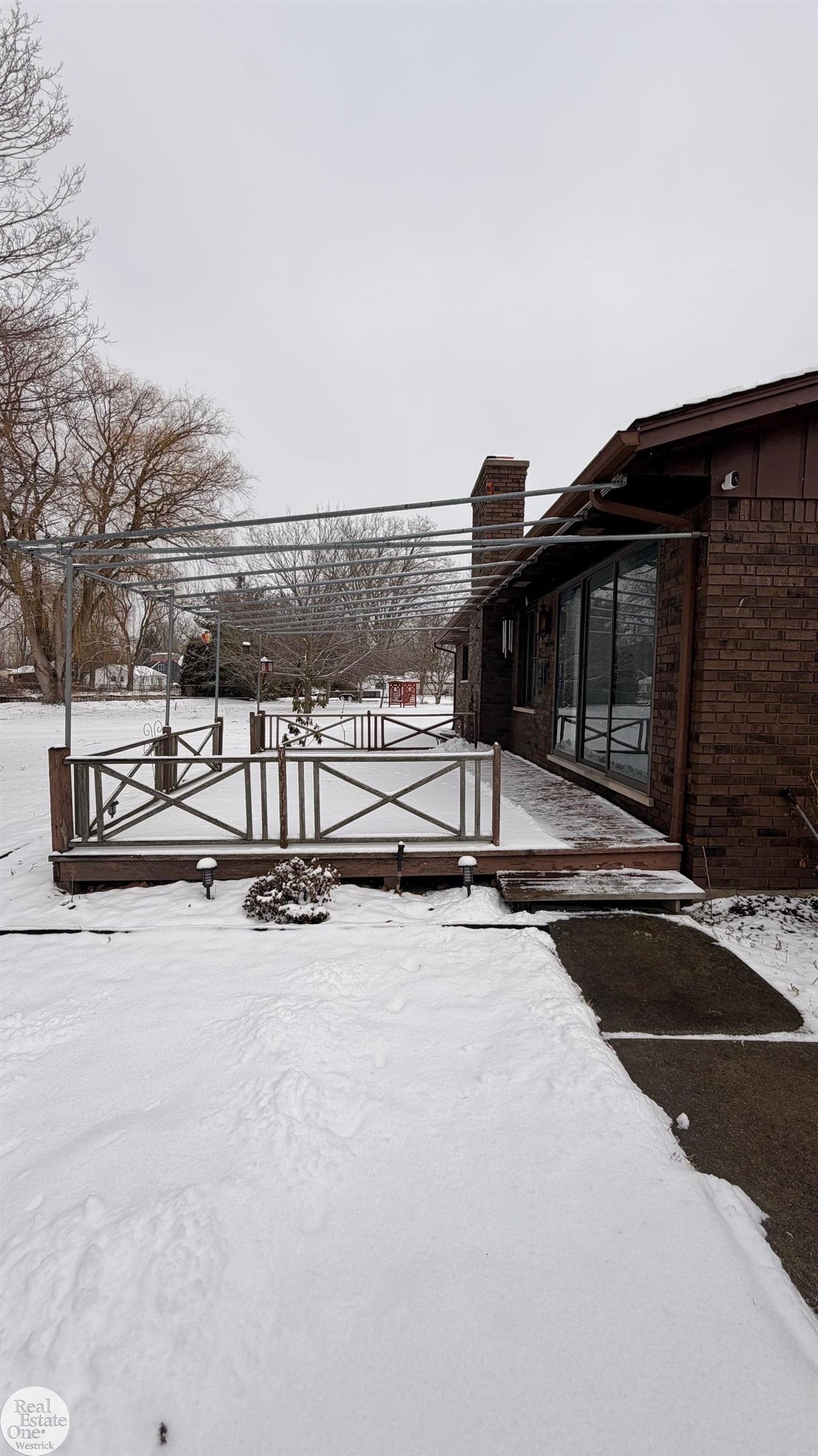 5374 Pointe Drive, East China, MI, 48054