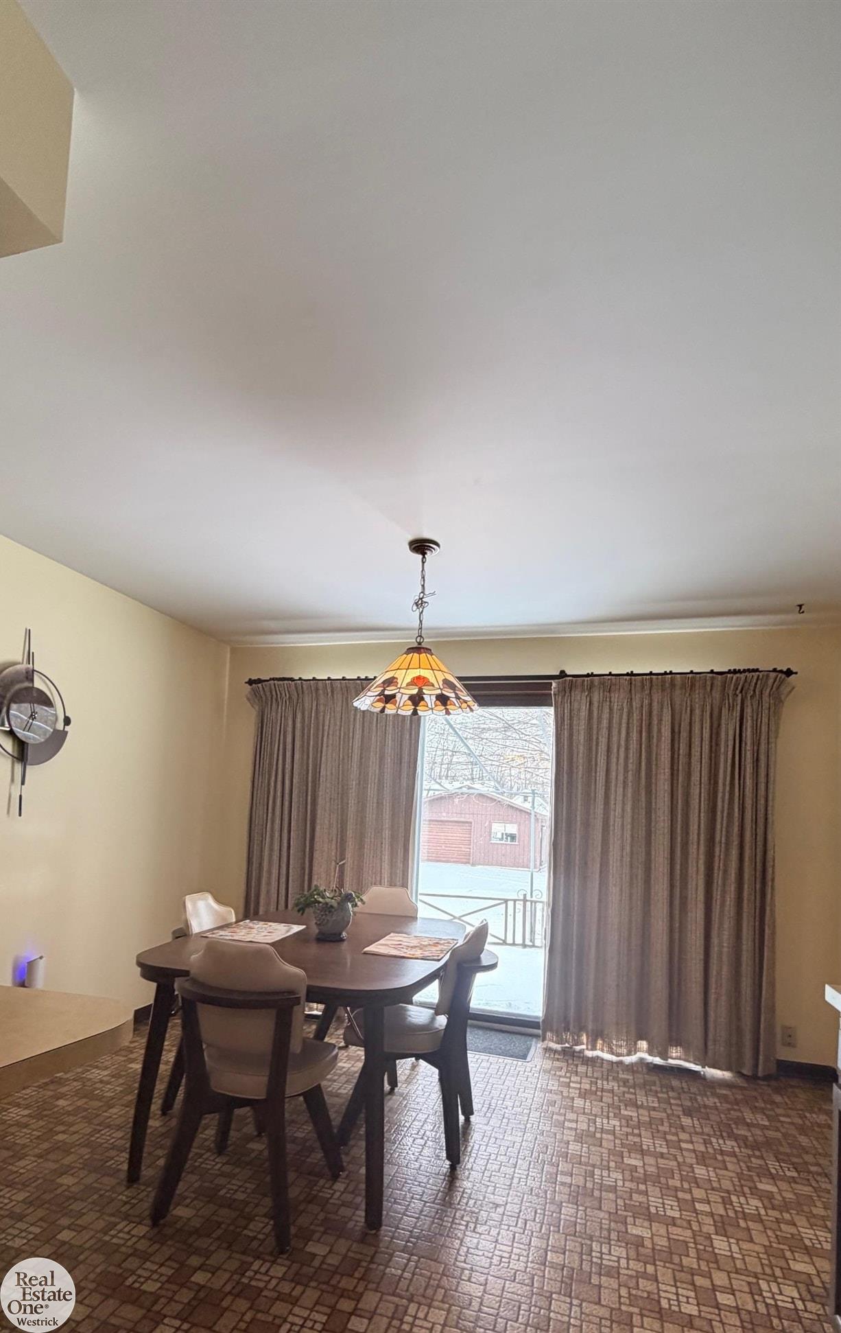 5374 Pointe Drive, East China, MI, 48054