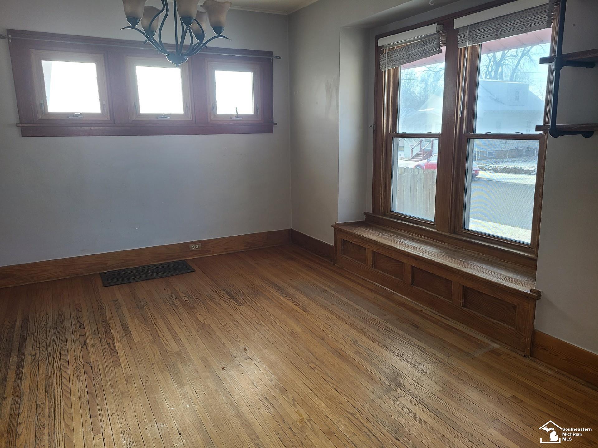 702 N Monroe Street, Monroe, MI, 48162