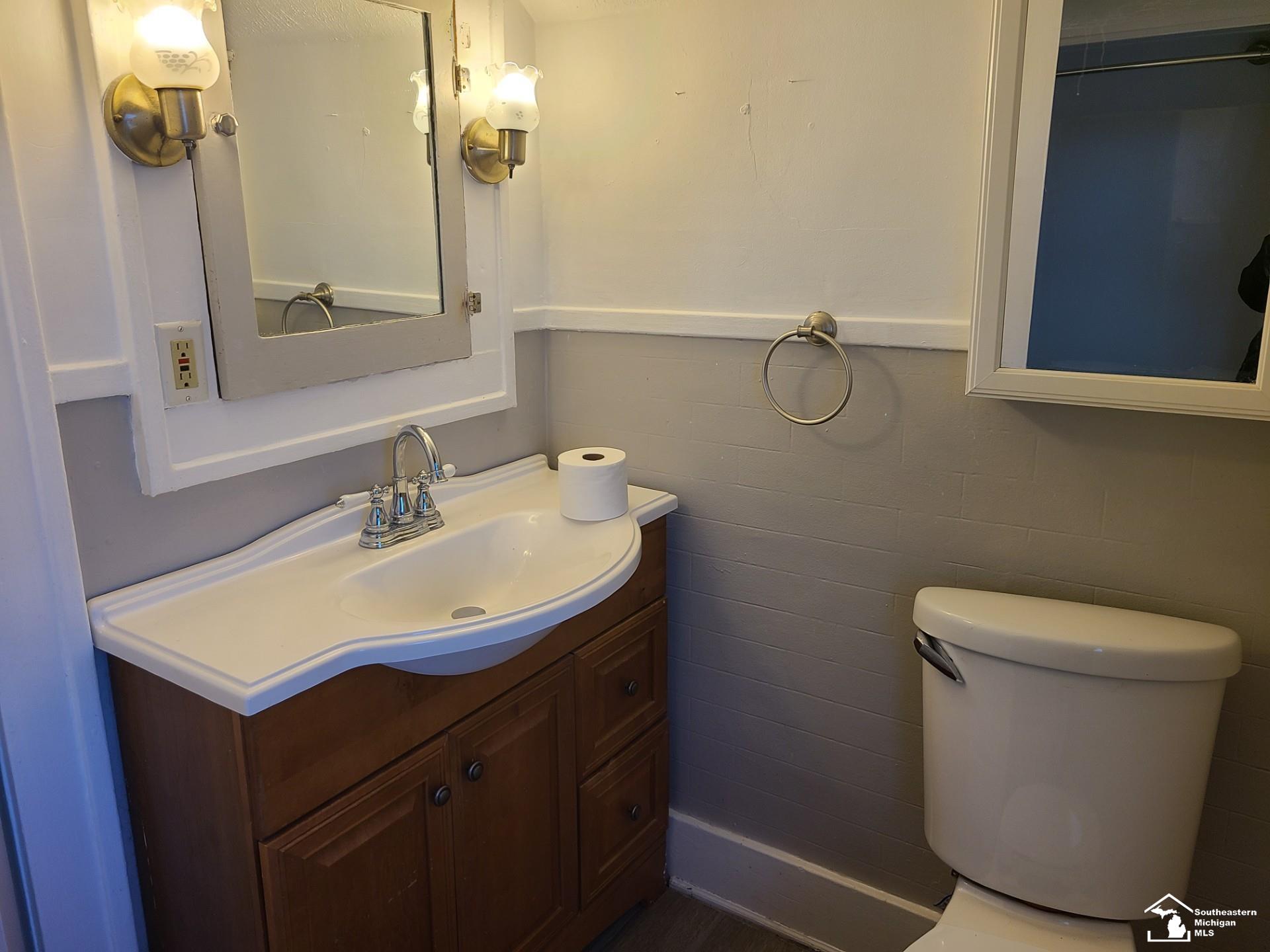 702 N Monroe Street, Monroe, MI, 48162