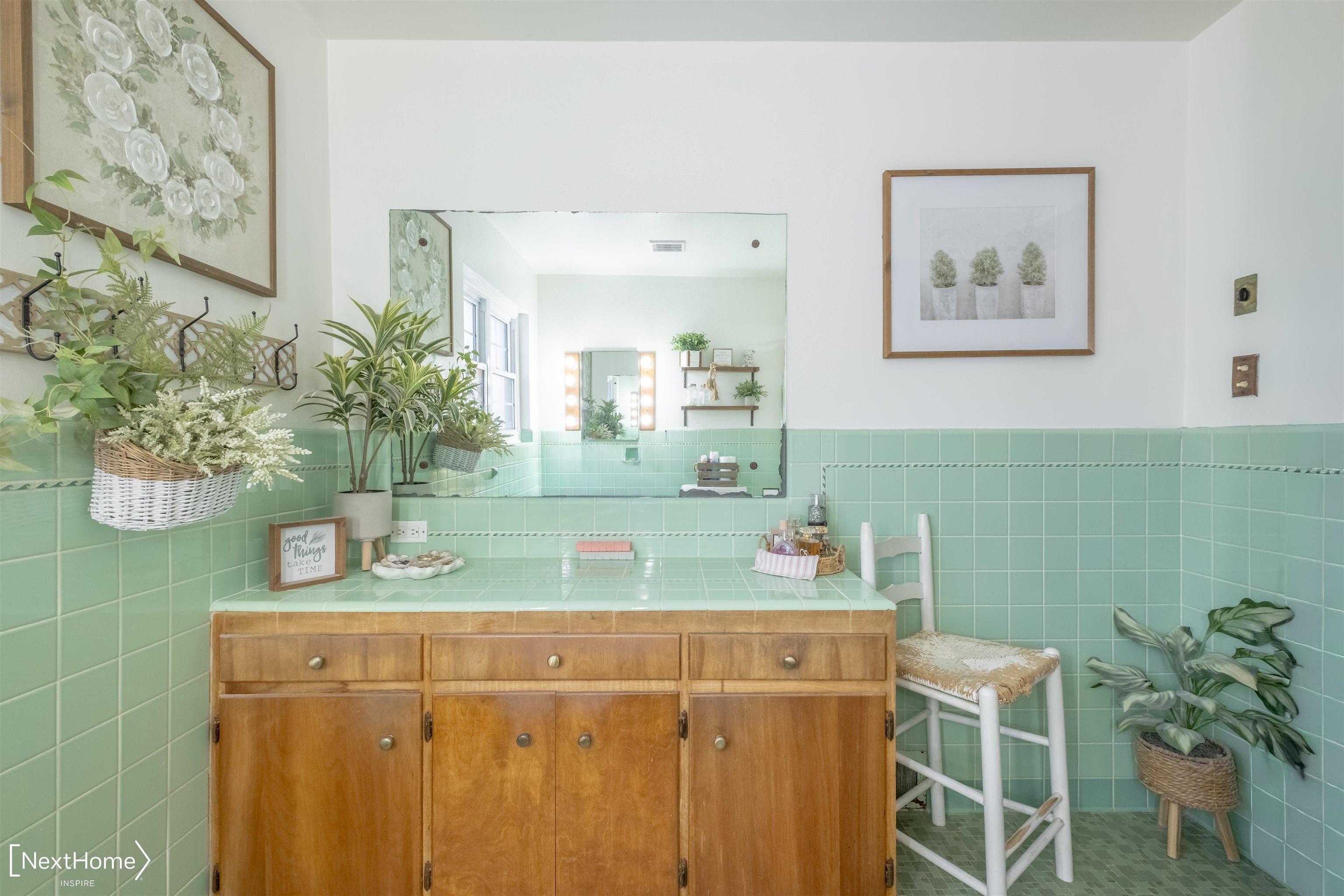 4253 Potter Road, Flint, MI, 48506