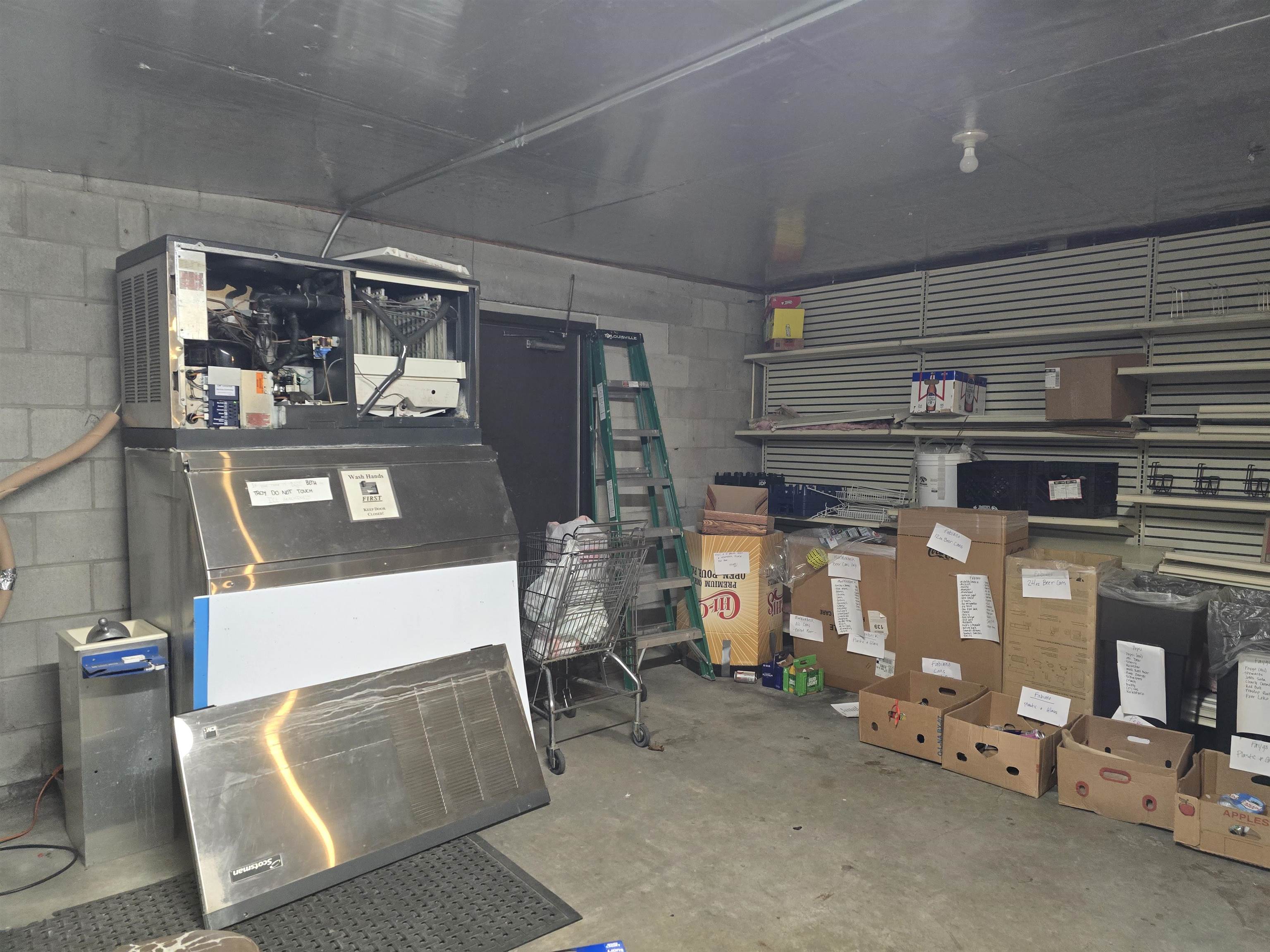 434 State Park Drive, Bay City, MI, 48706