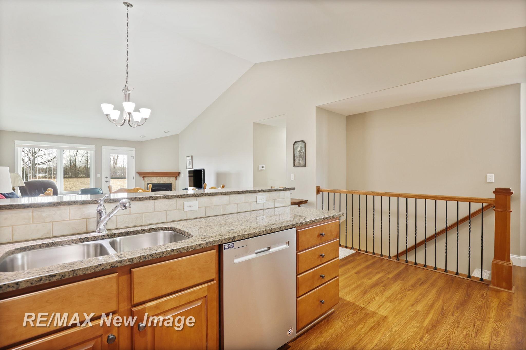 102 Tuscany Circle, Saginaw, MI, 48603