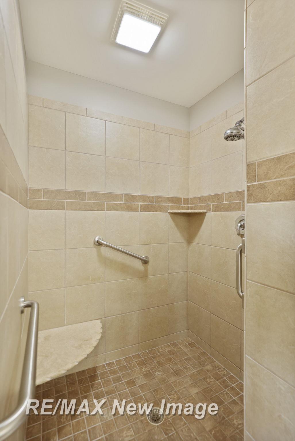 102 Tuscany Circle, Saginaw, MI, 48603