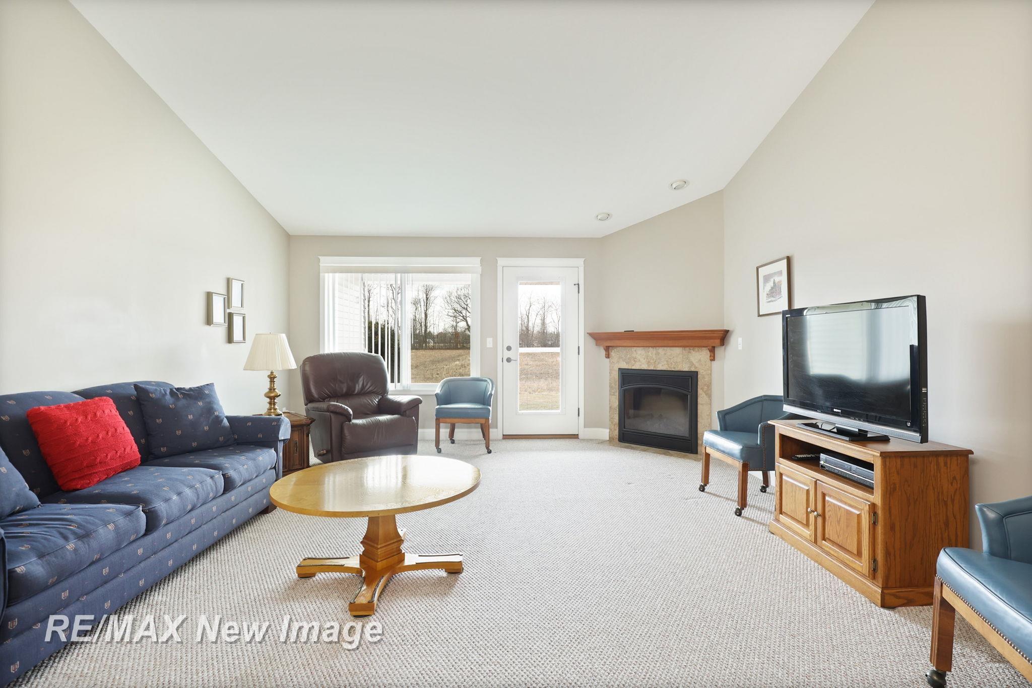 102 Tuscany Circle, Saginaw, MI, 48603