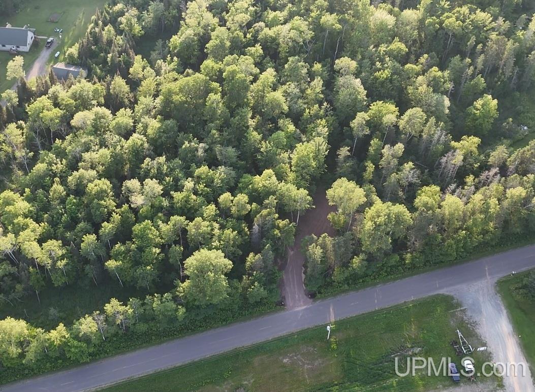 16130 Bellaire Road, Baraga, MI, 49908