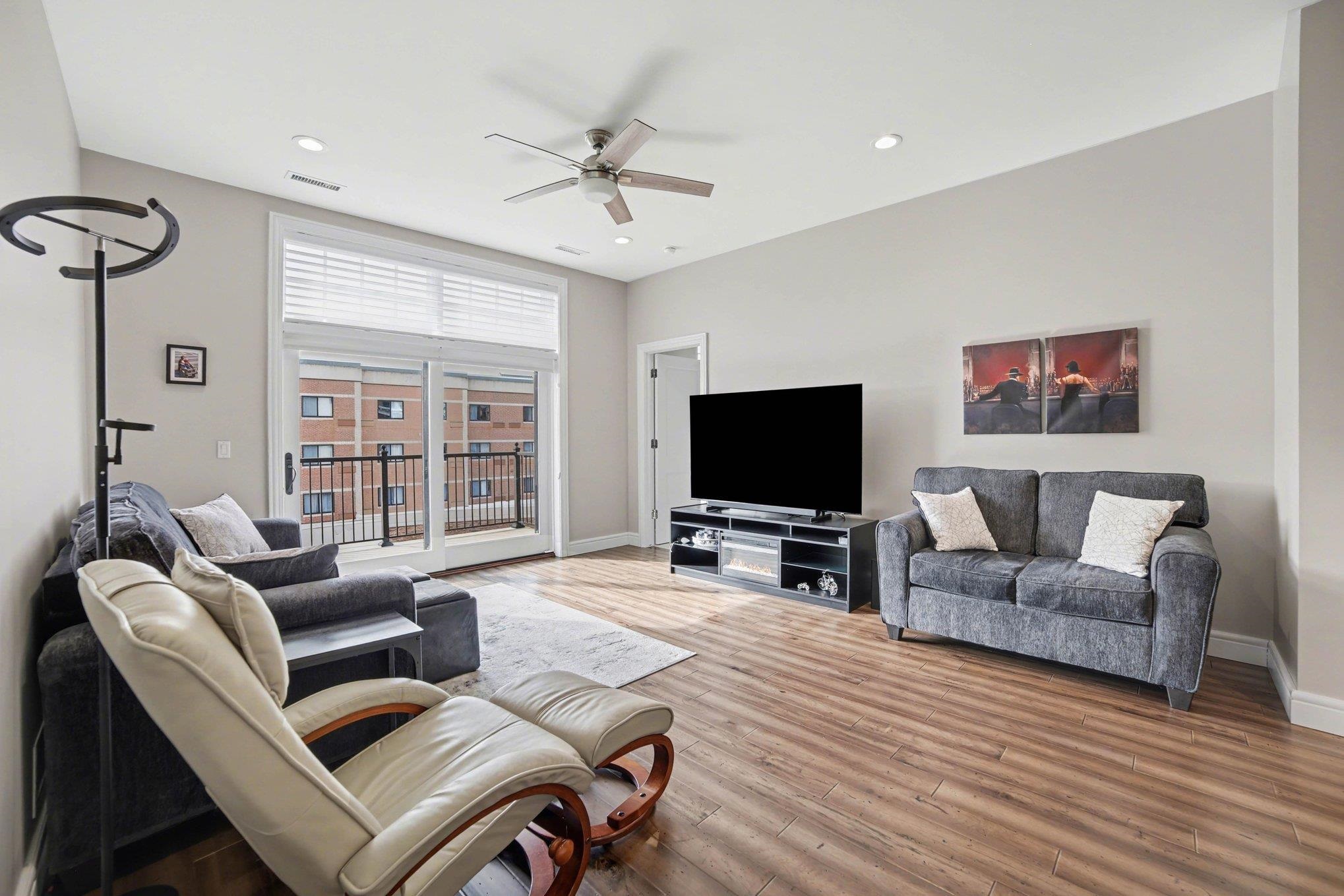 9 E Main St. UNIT&nbsp;303 Street, Bay City, MI, 48708