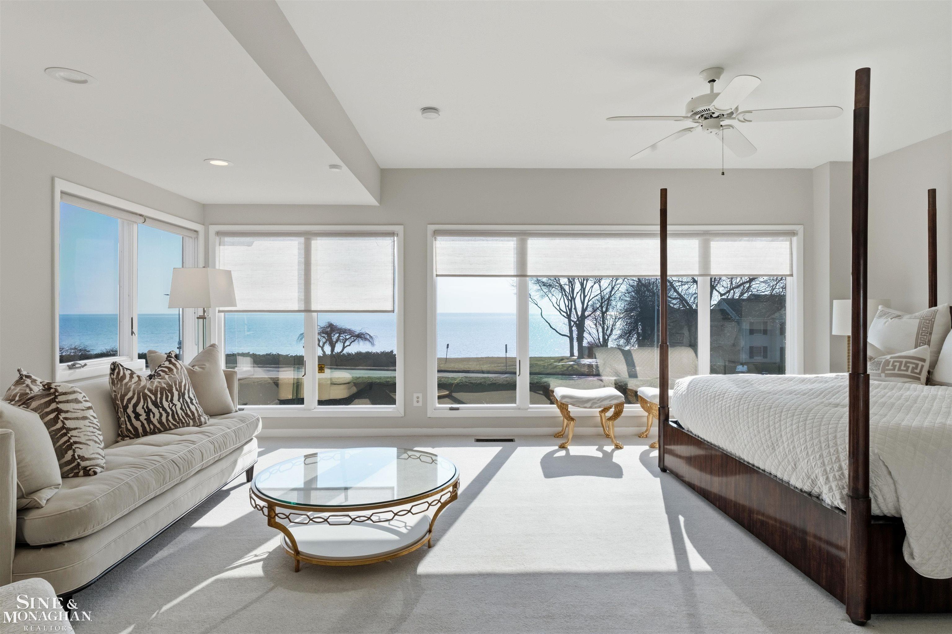 89 Lake Shore Road, Grosse Pointe Farms, MI, 48236