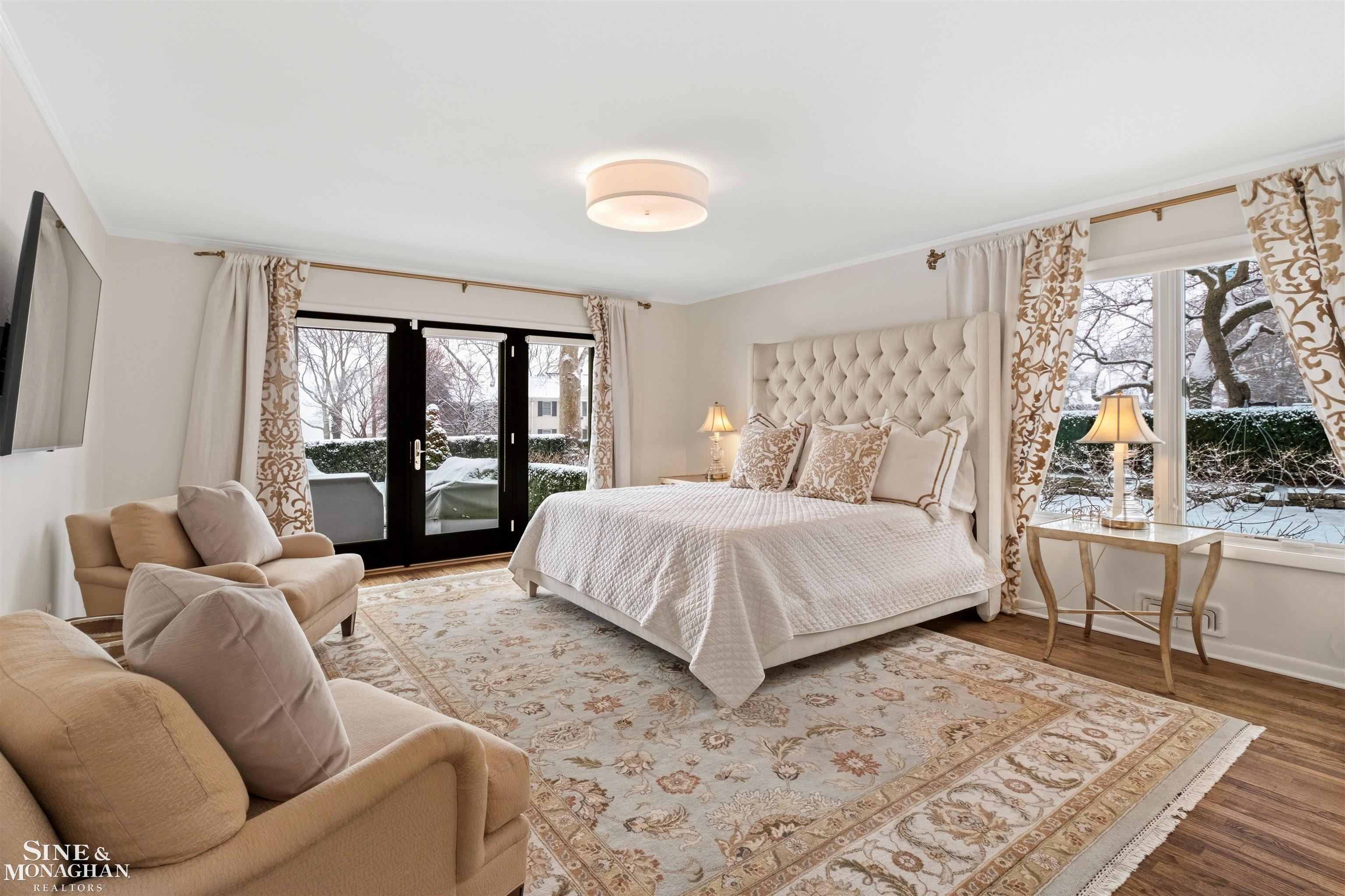 89 Lake Shore Road, Grosse Pointe Farms, MI, 48236