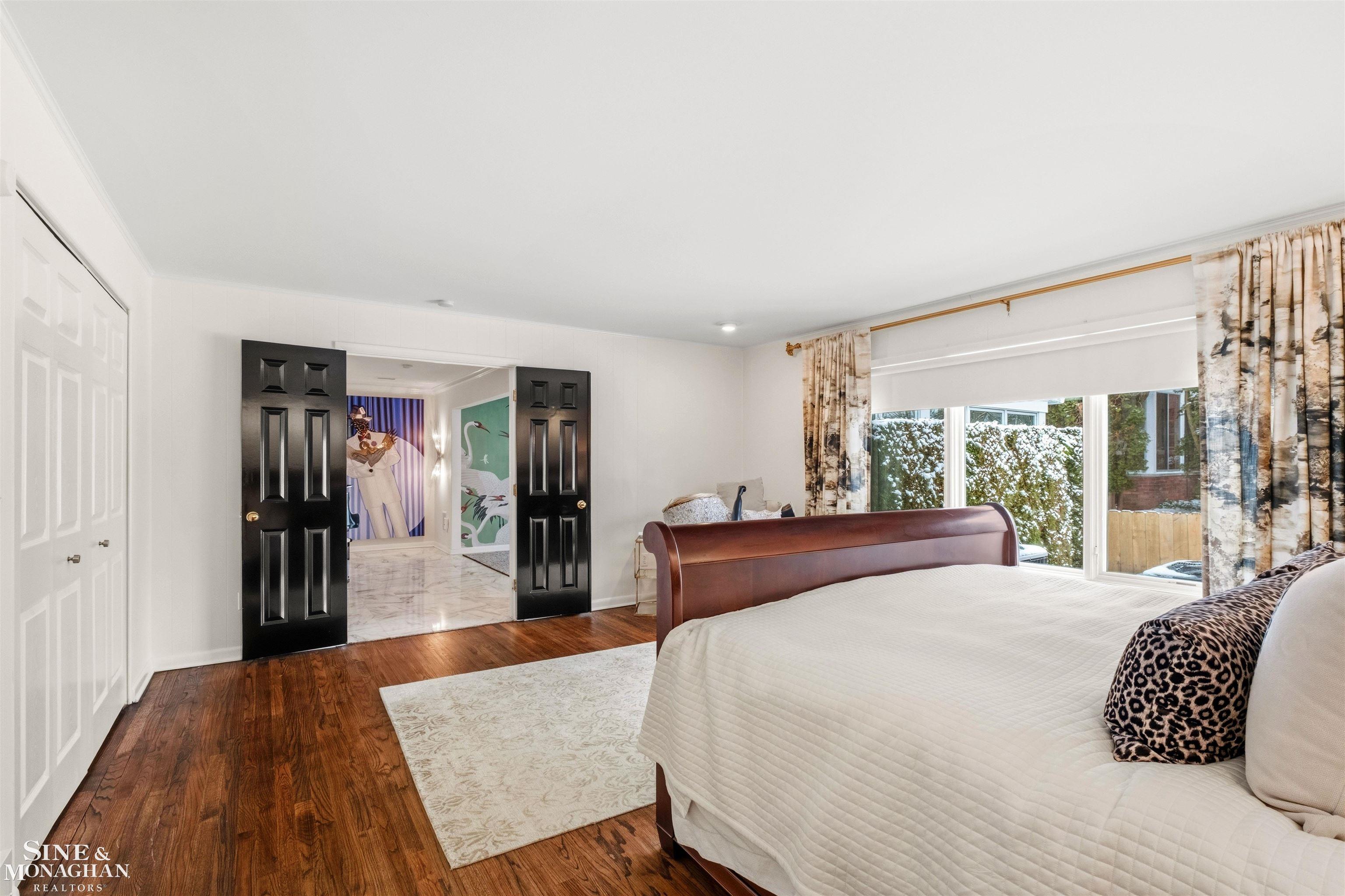 89 Lake Shore Road, Grosse Pointe Farms, MI, 48236