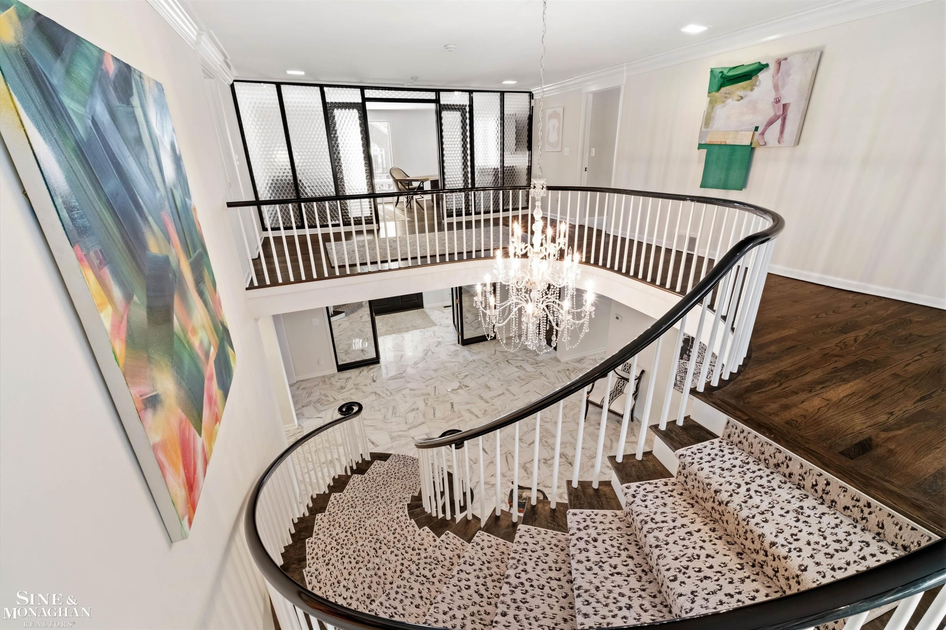 89 Lake Shore Road, Grosse Pointe Farms, MI, 48236