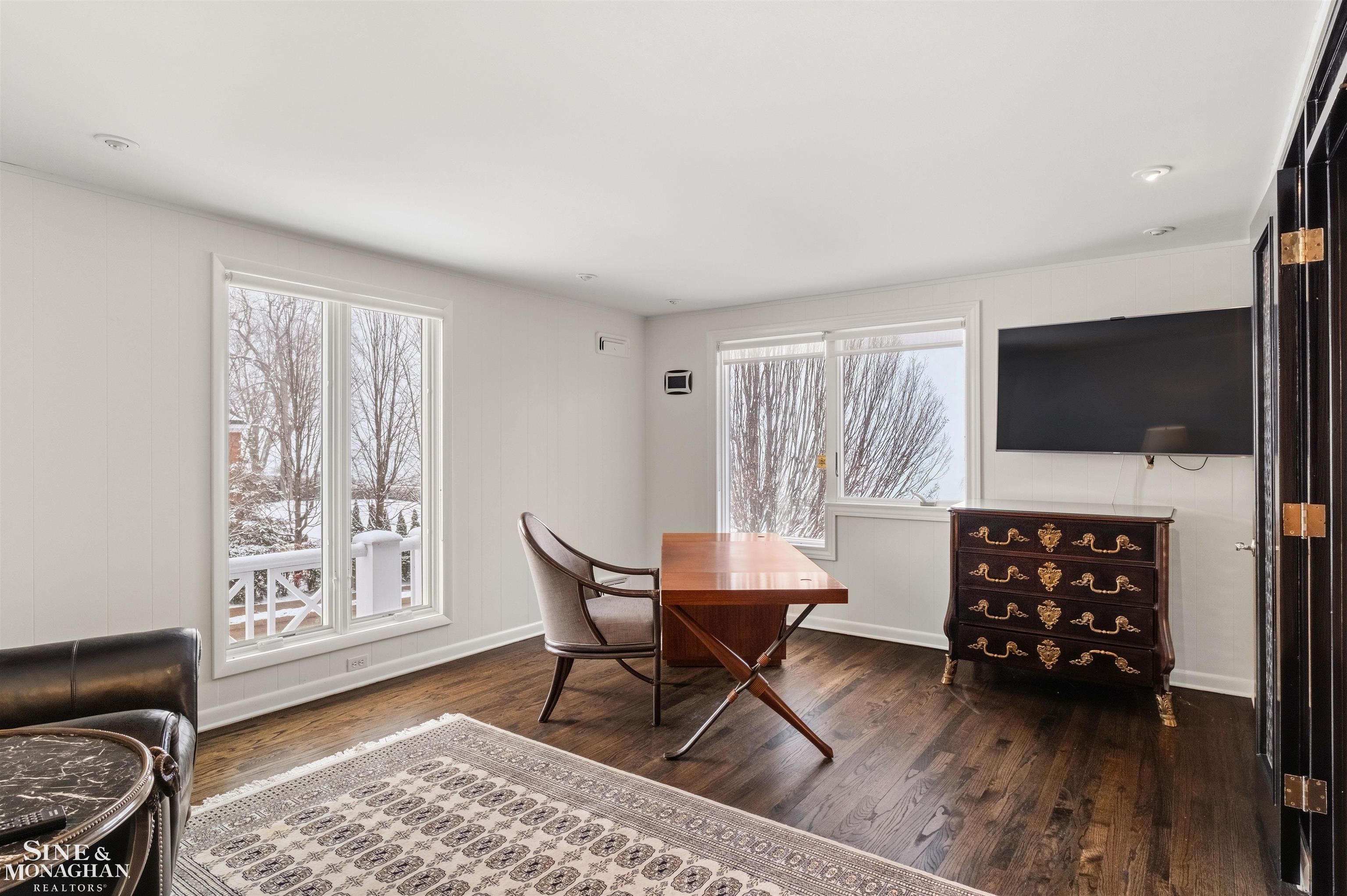 89 Lake Shore Road, Grosse Pointe Farms, MI, 48236