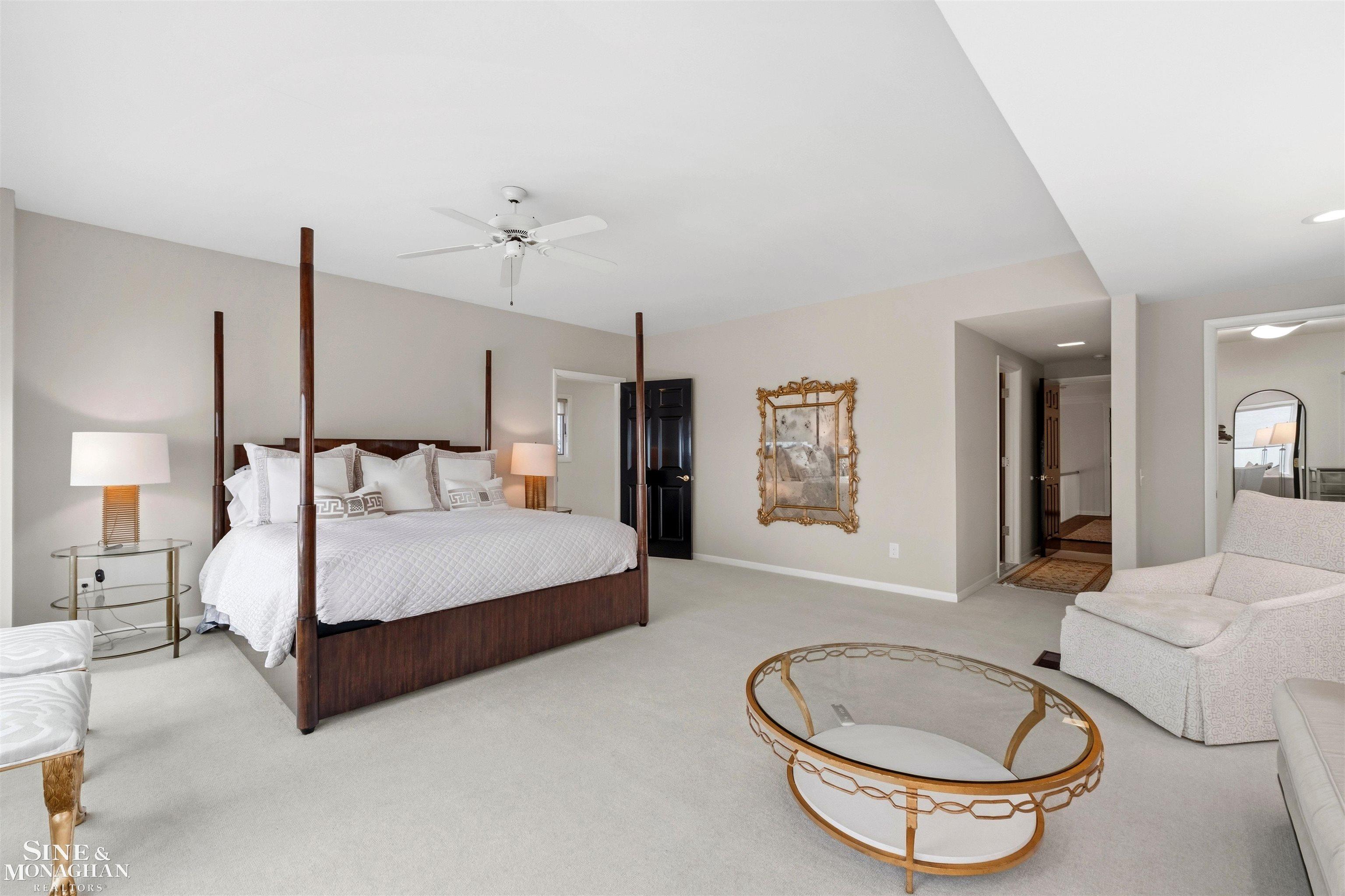 89 Lake Shore Road, Grosse Pointe Farms, MI, 48236