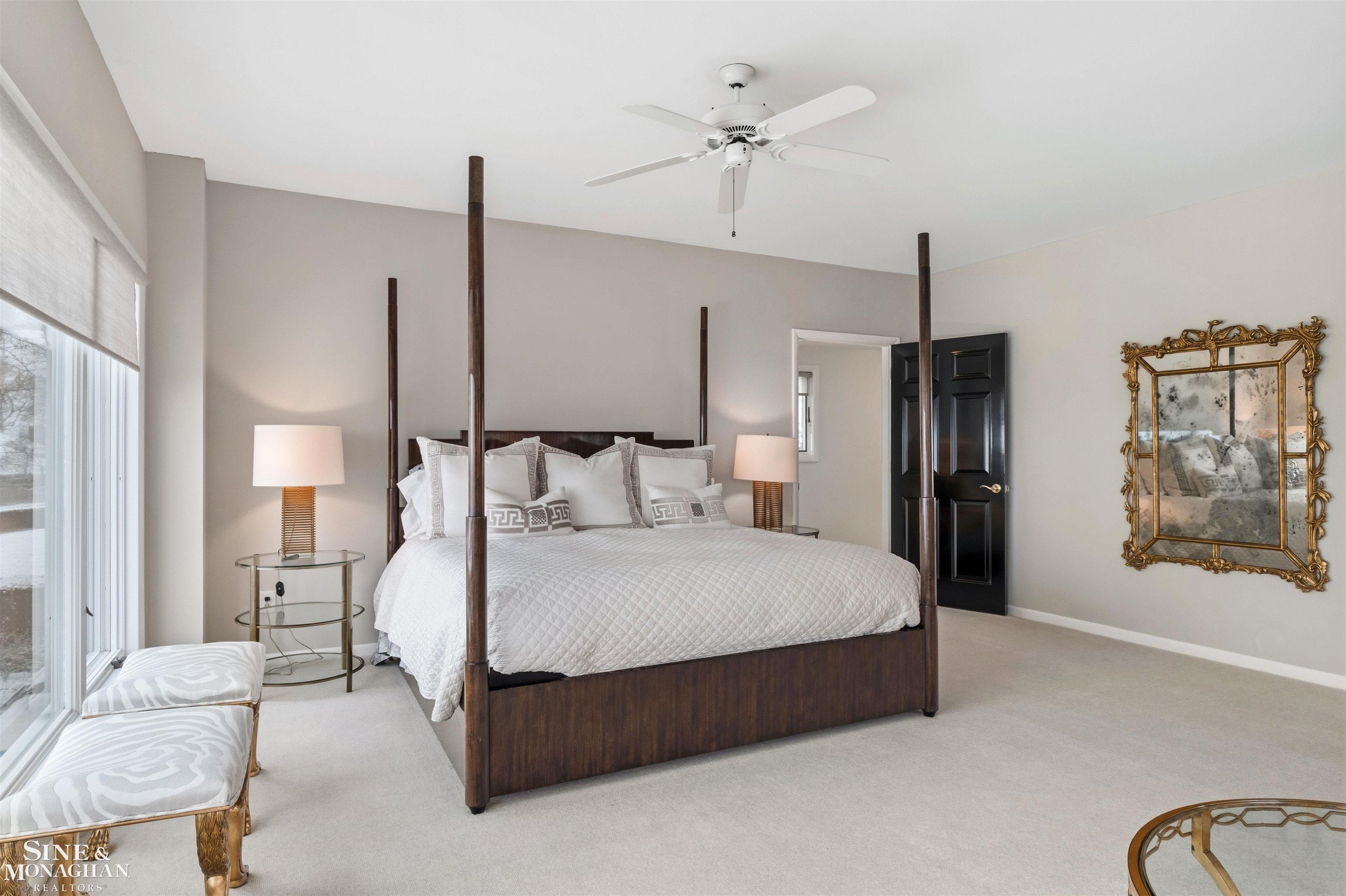 89 Lake Shore Road, Grosse Pointe Farms, MI, 48236