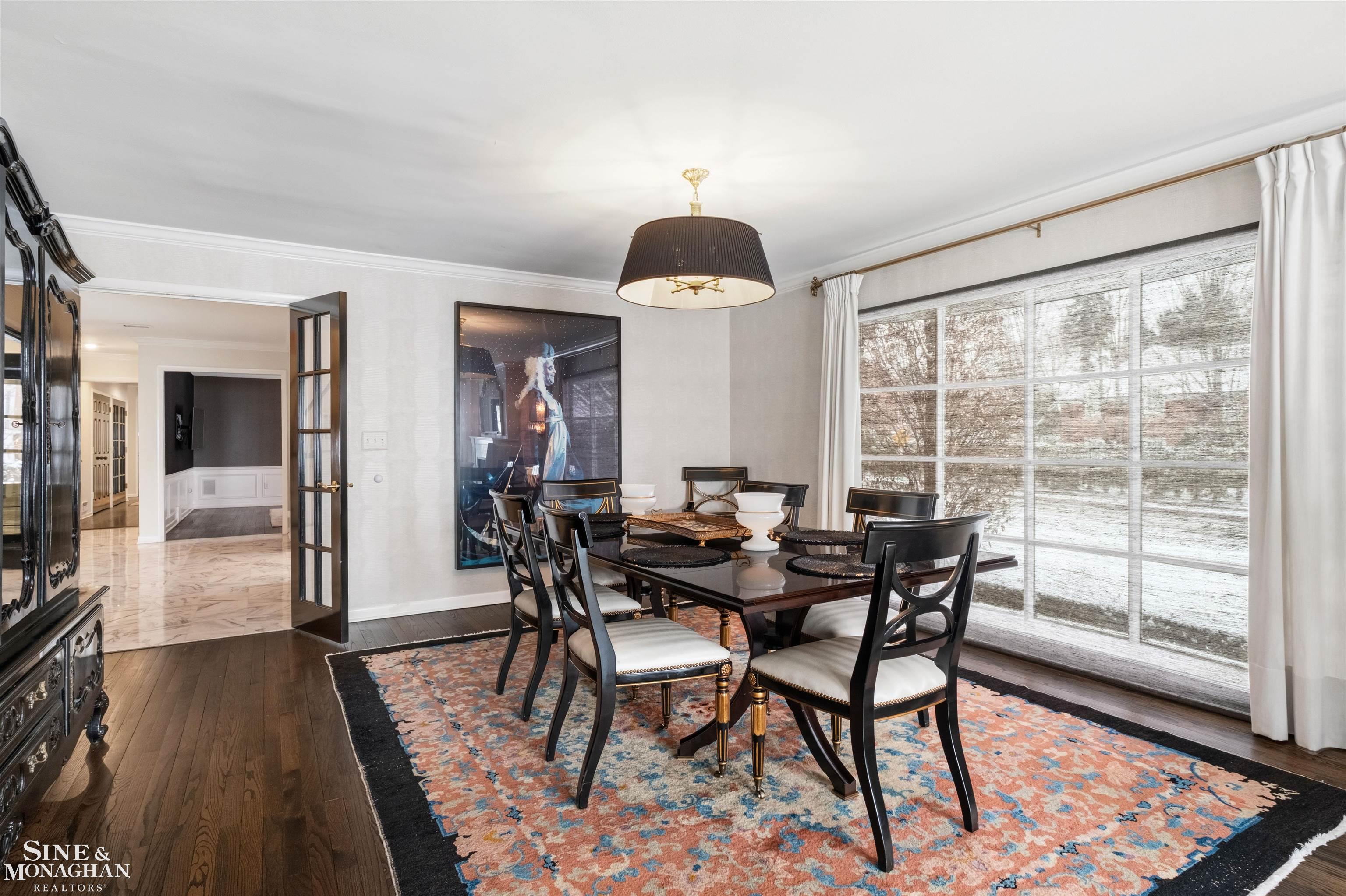 89 Lake Shore Road, Grosse Pointe Farms, MI, 48236