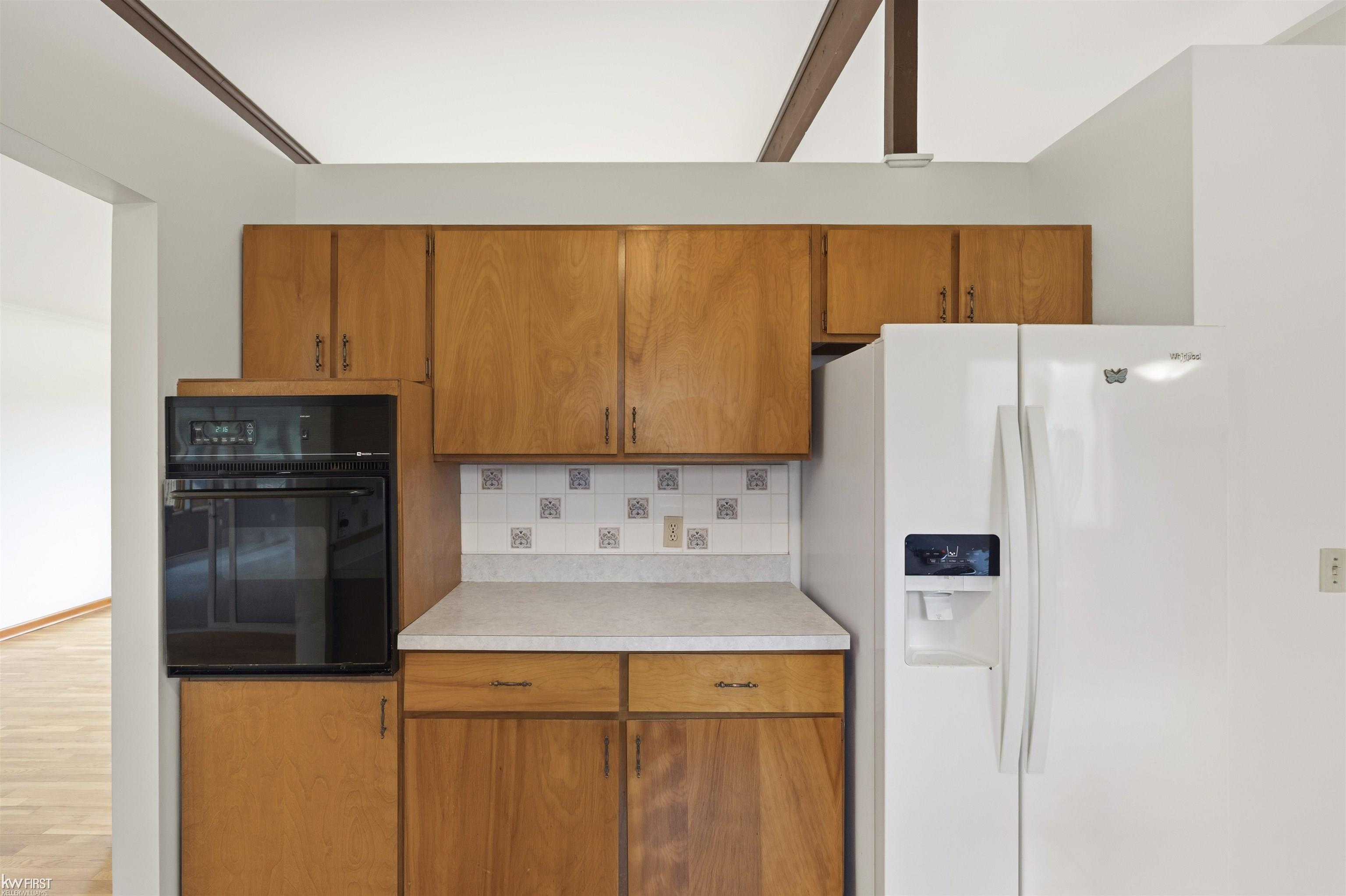 Grand Blanc, MI, 48439