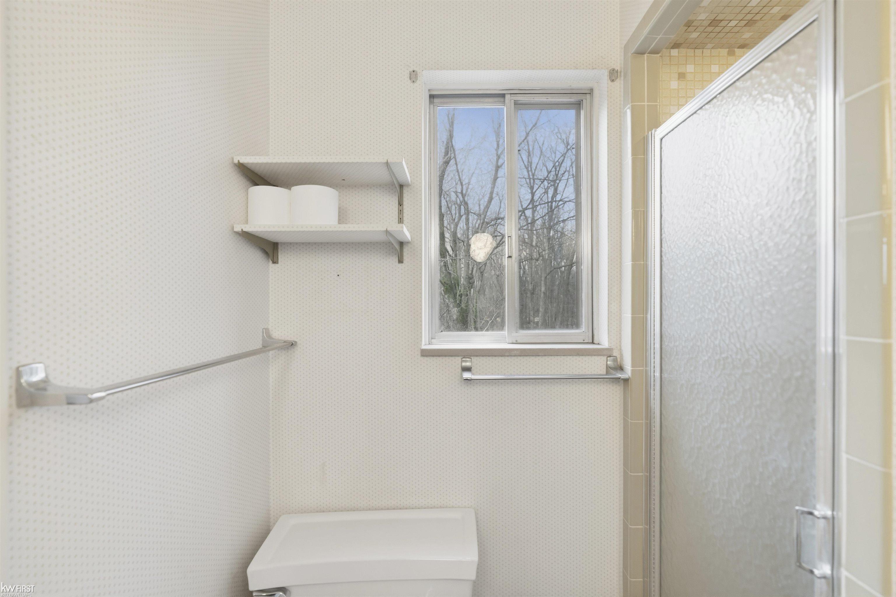 Grand Blanc, MI, 48439