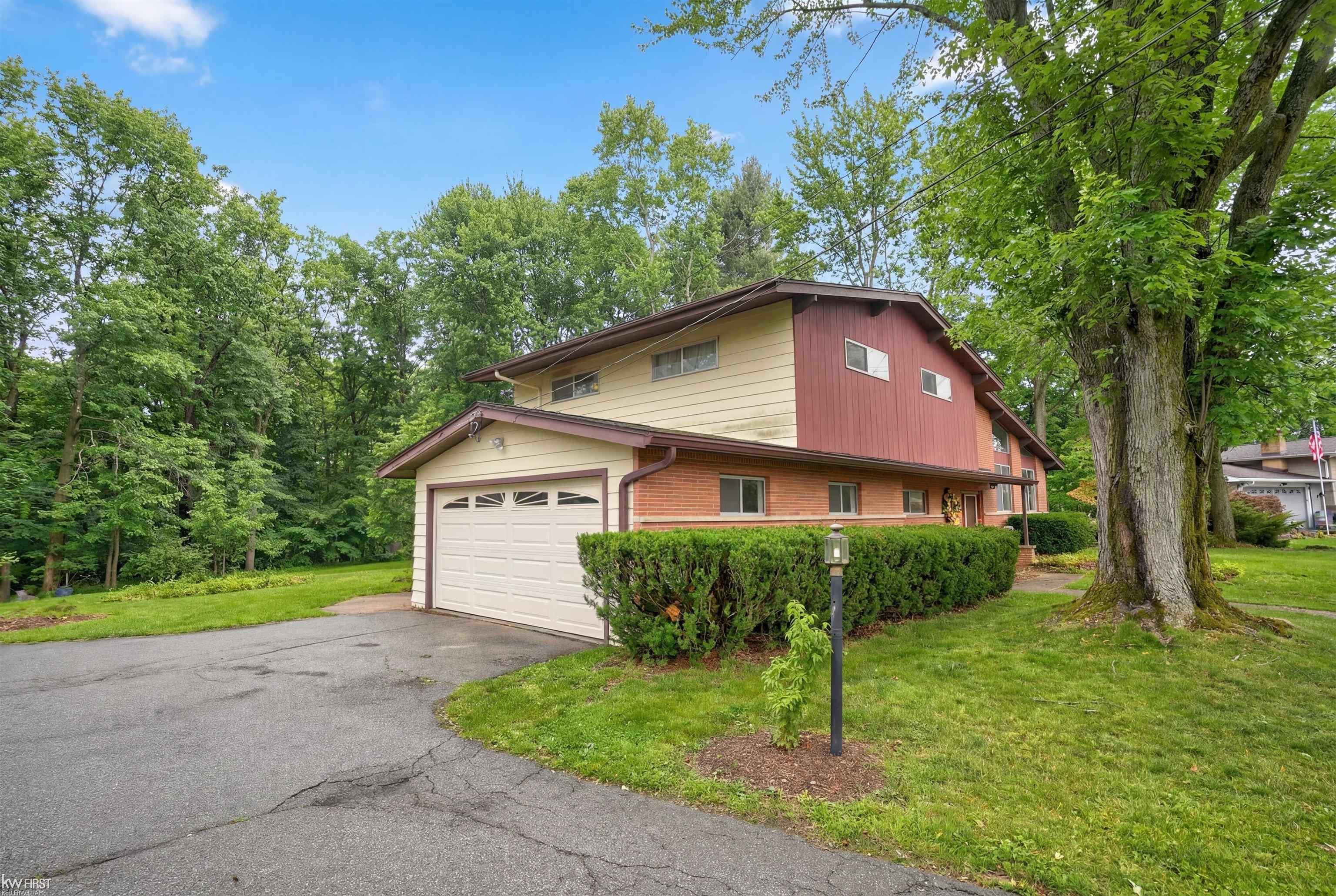 Grand Blanc, MI, 48439