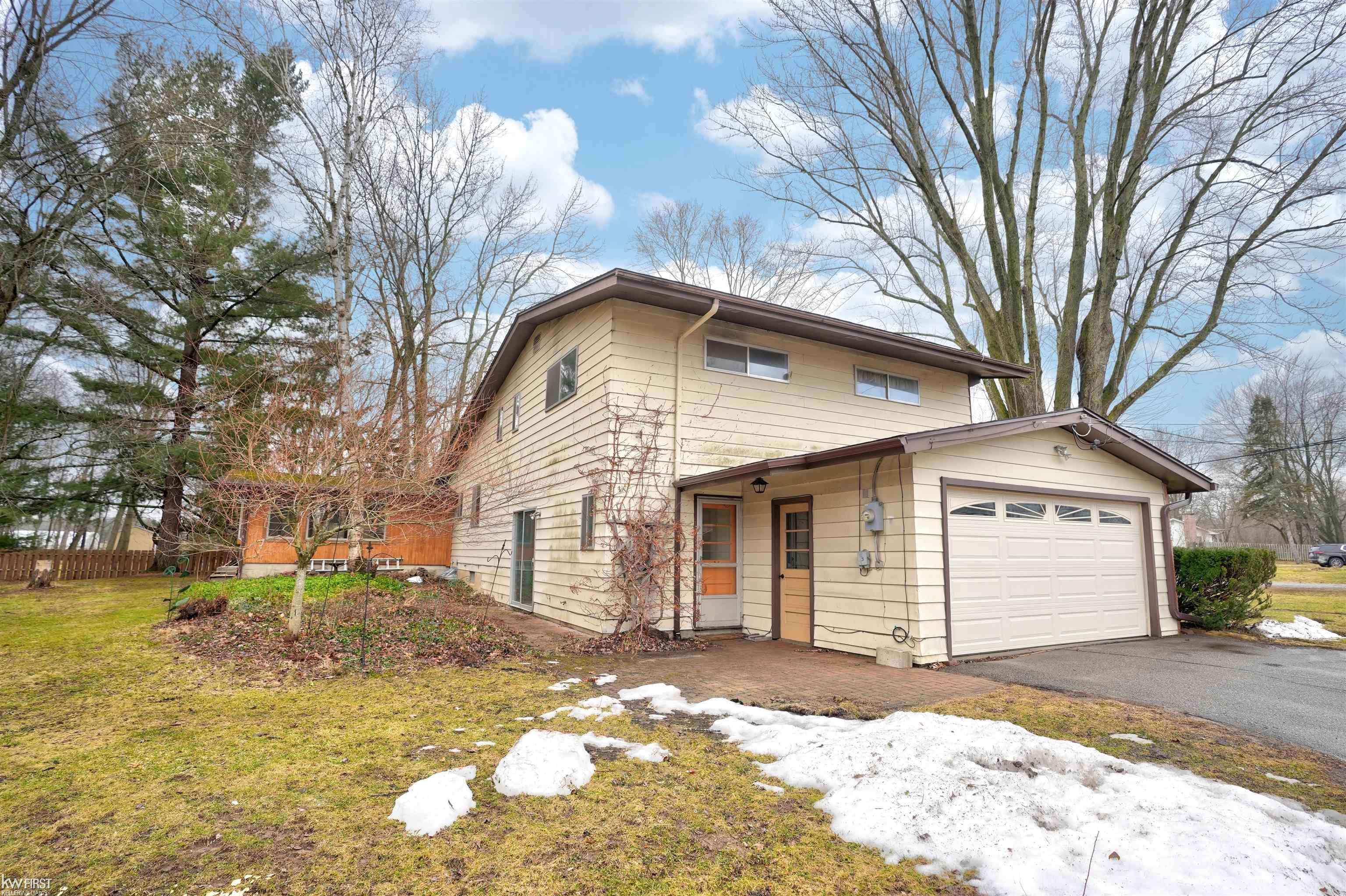 Grand Blanc, MI, 48439