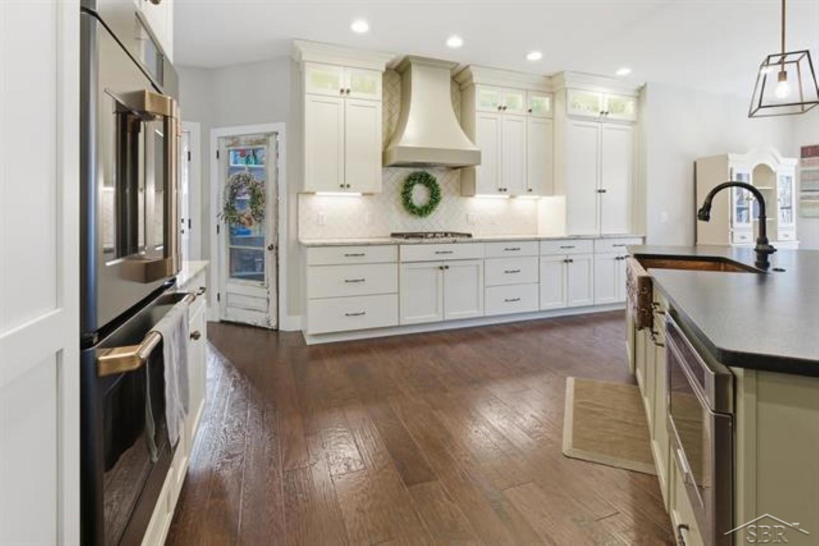 5716 Powder Horn Trail, Midland, MI, 48642