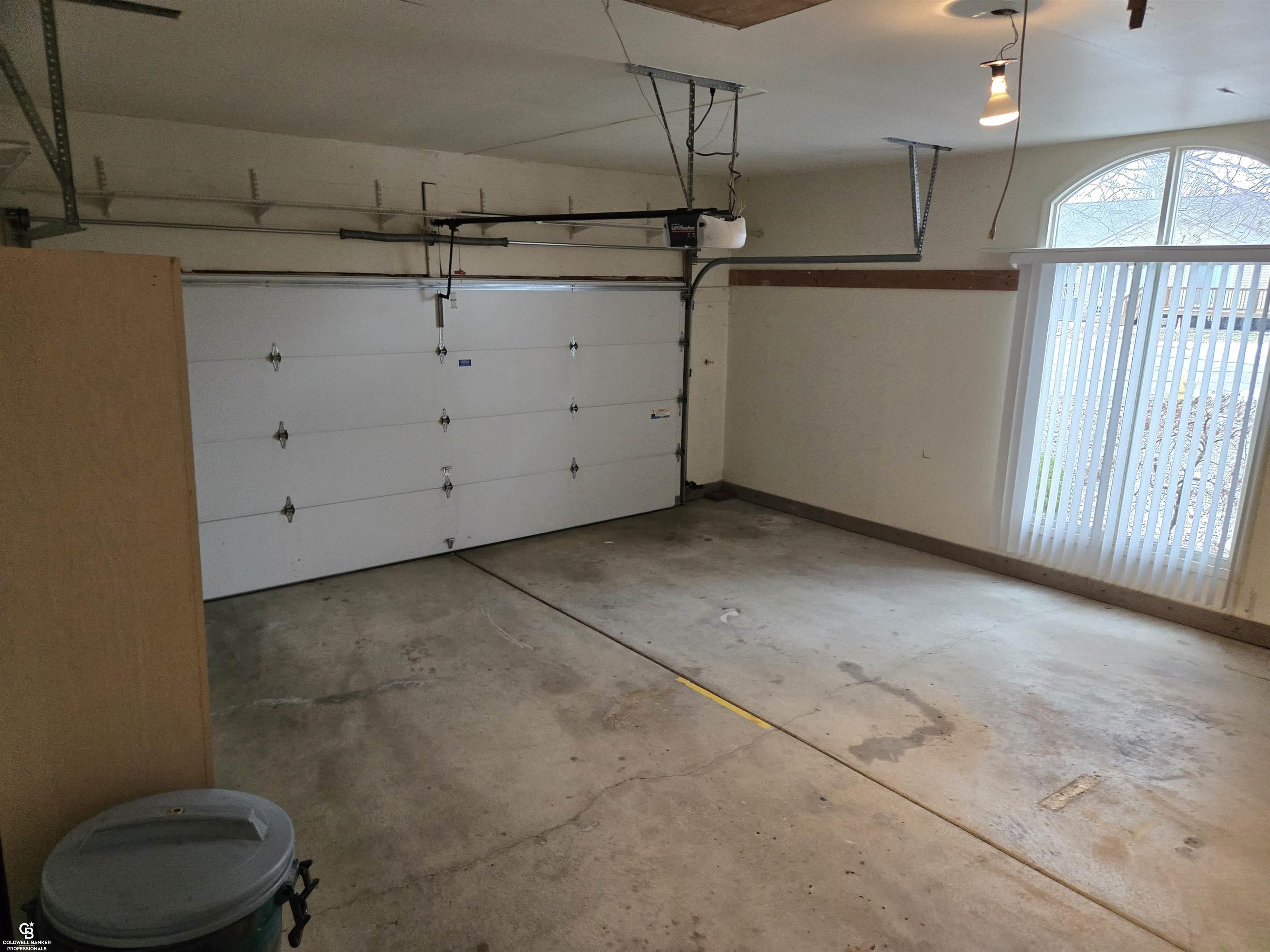 43042 W Kirkwood Drive, Clinton Township, MI, 48038
