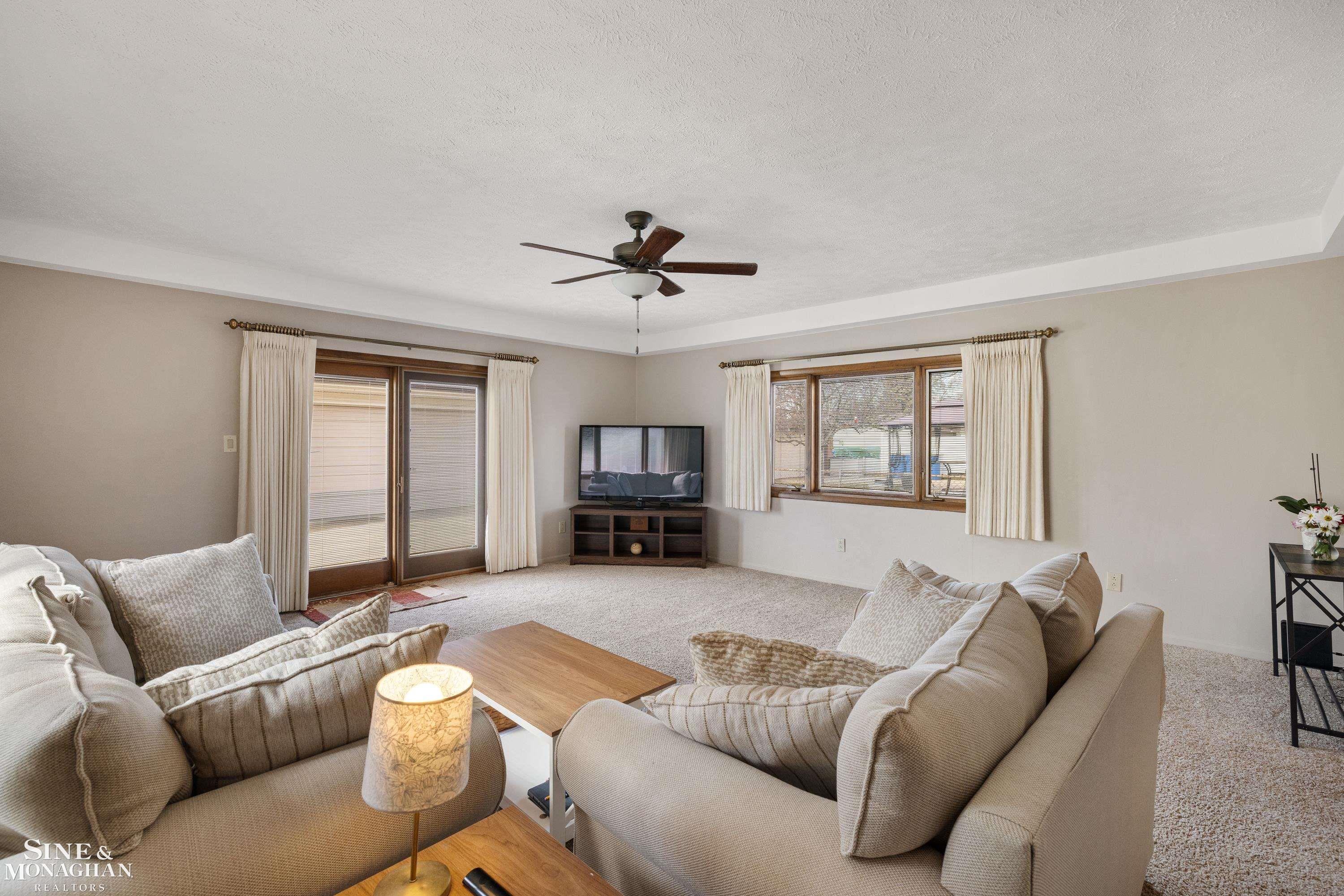 32549 Gloede Drive, Warren, MI, 48088