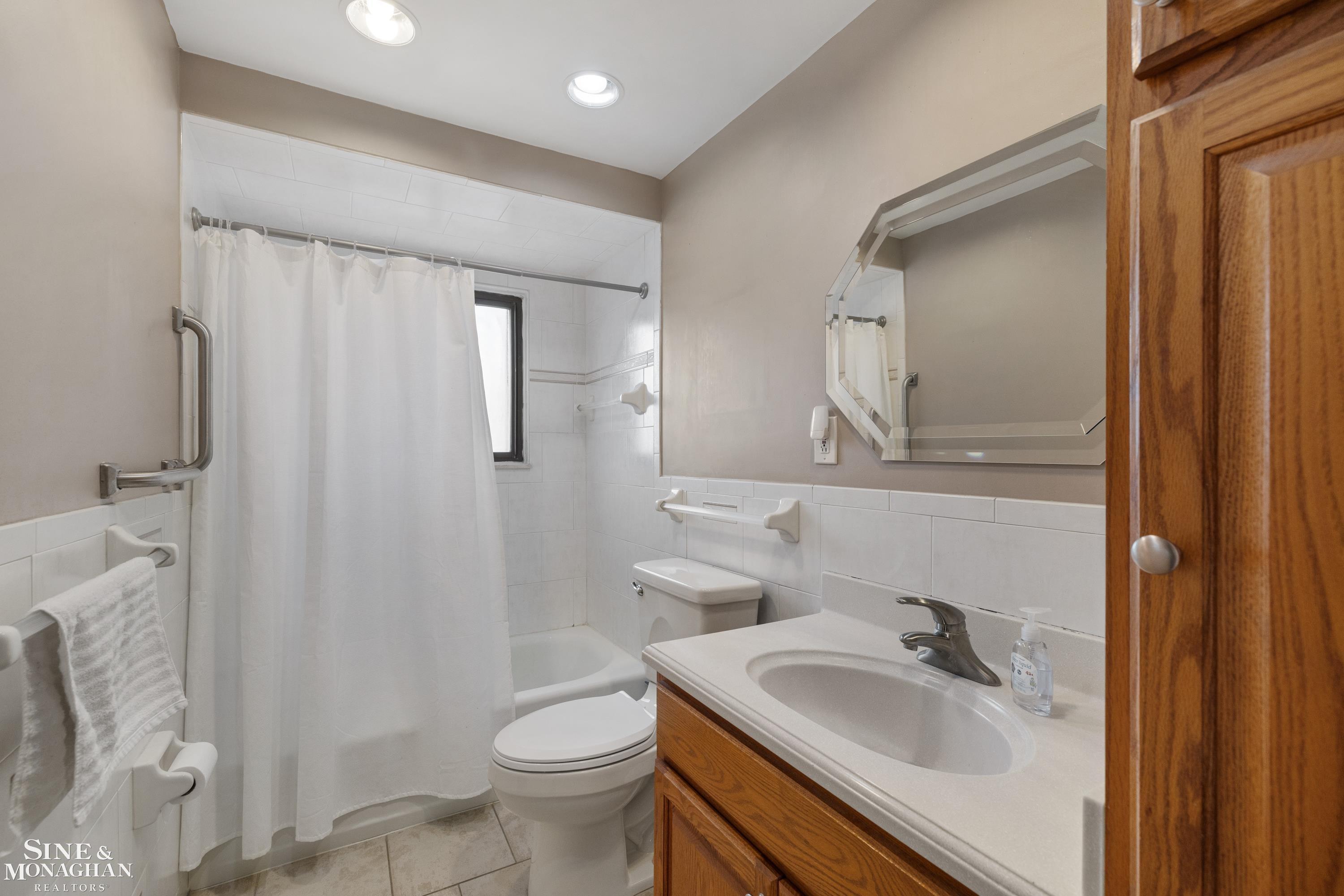 32549 Gloede Drive, Warren, MI, 48088