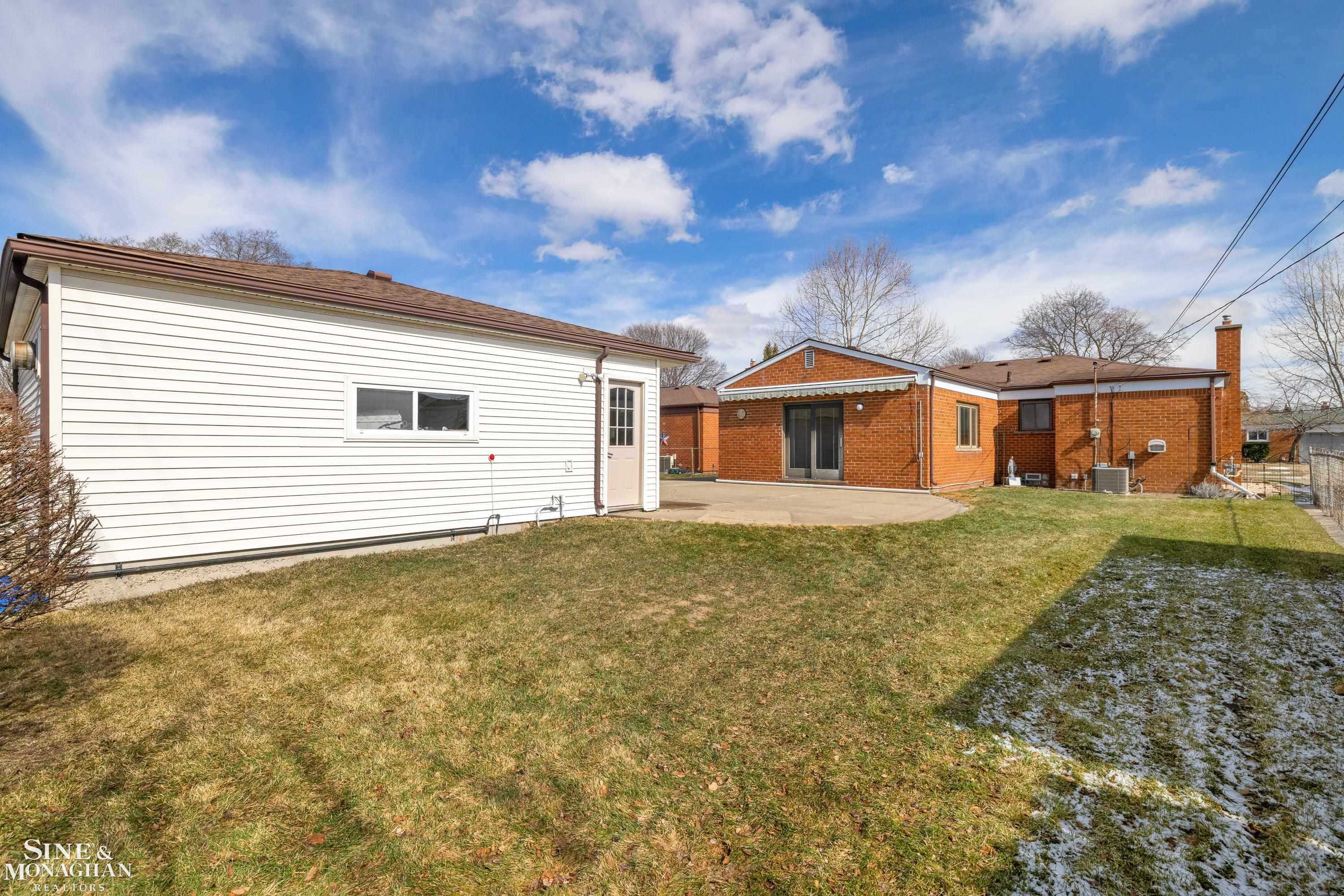 32549 Gloede Drive, Warren, MI, 48088