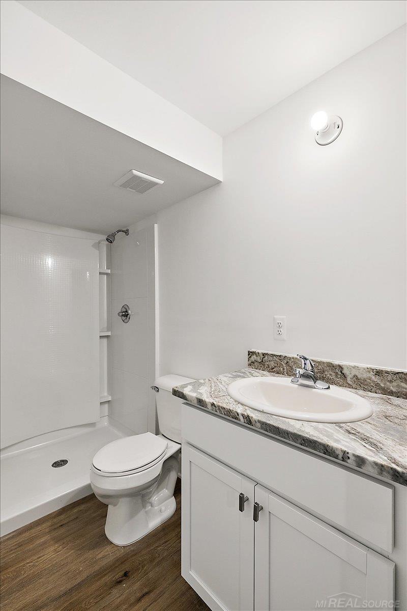 1716 W 12 Mile Road, Royal Oak, MI, 48073