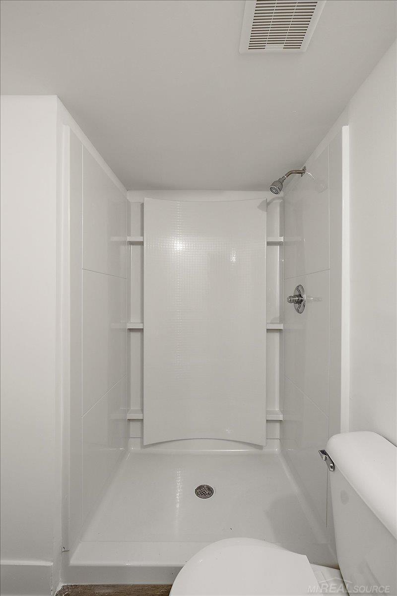 1716 W 12 Mile Road, Royal Oak, MI, 48073