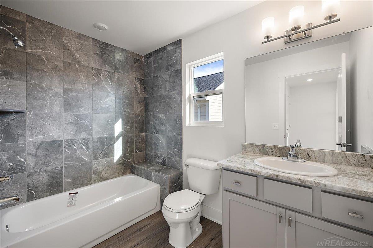 1712 W 12 Mile Road, Royal Oak, MI, 48073