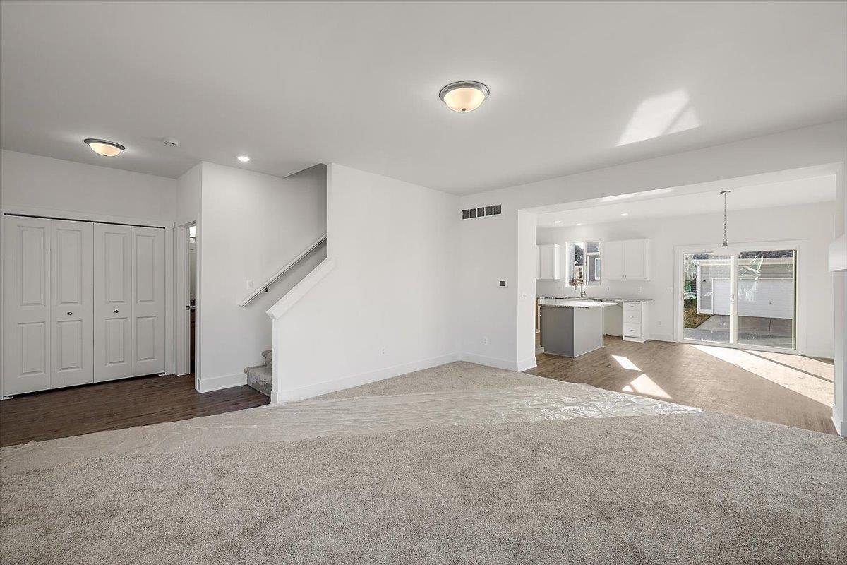 1712 W 12 Mile Road, Royal Oak, MI, 48073