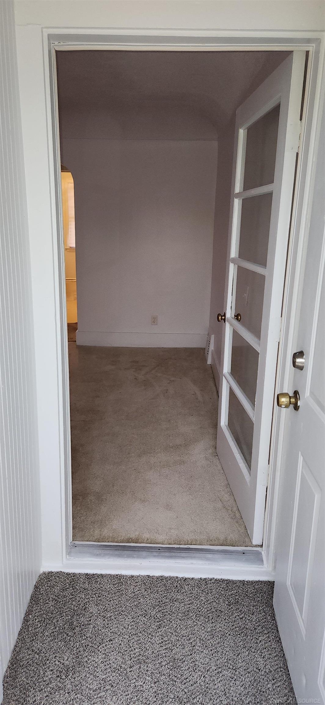 8110 Chalmers Avenue photo 25