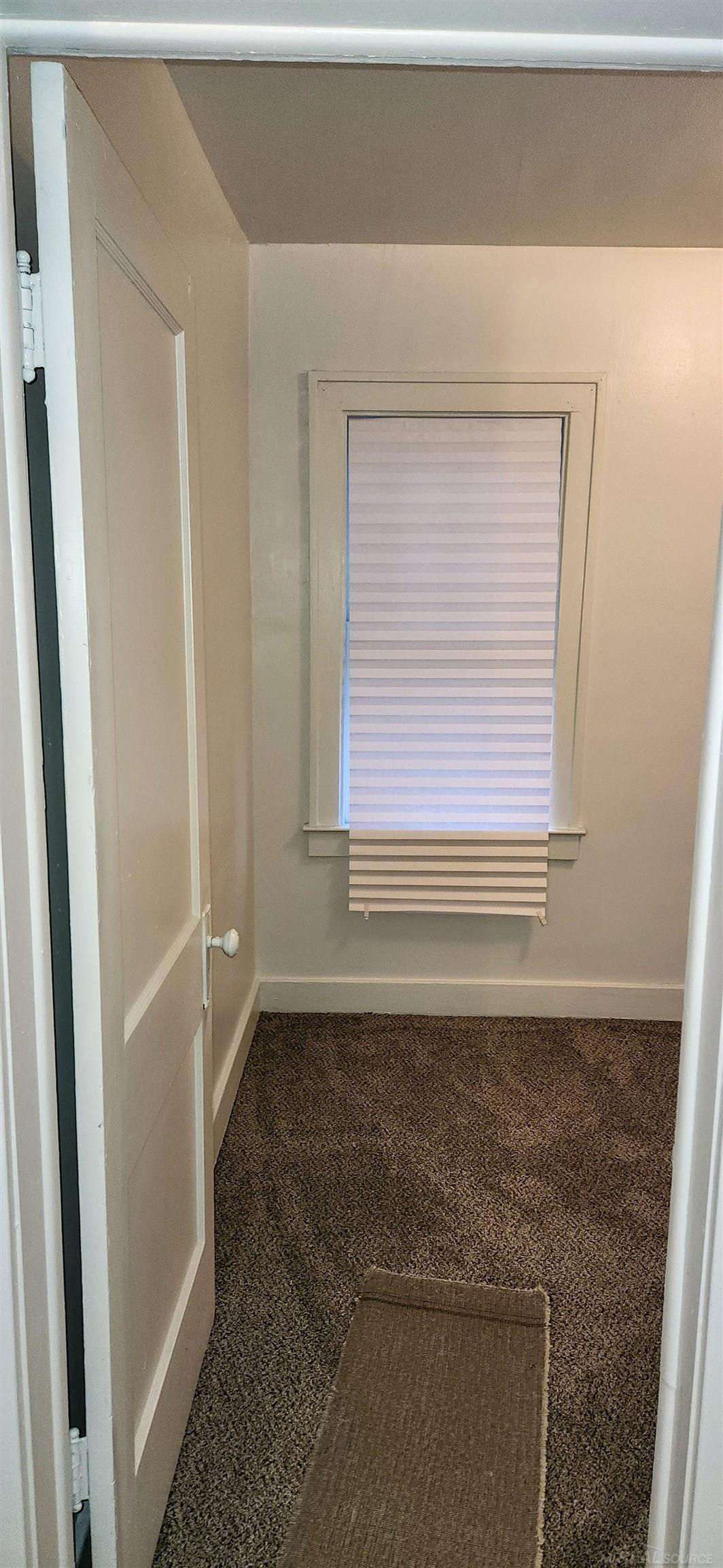 8110 Chalmers Avenue photo 28