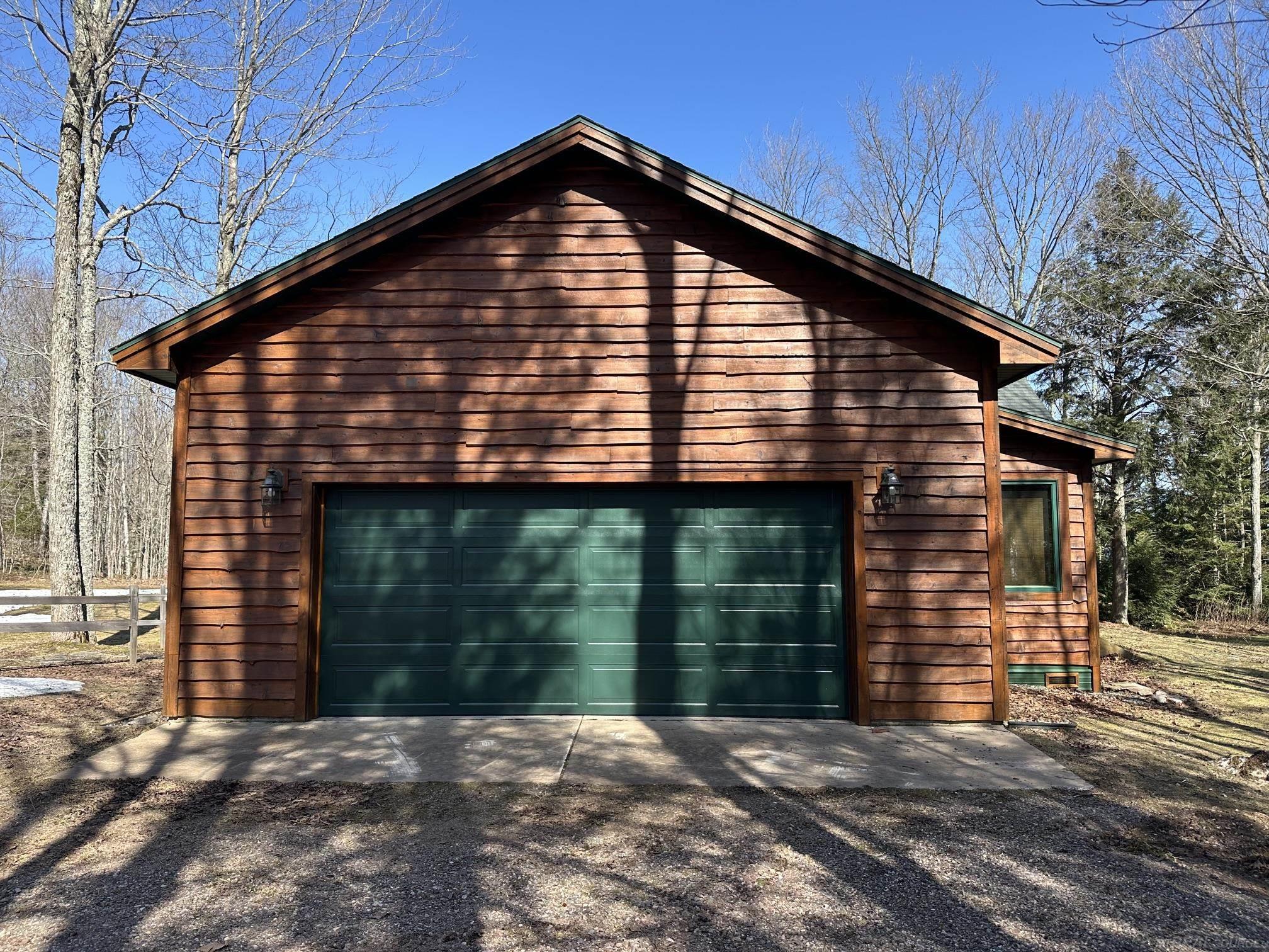 Homes for sale in Onota Township Alger, MI | N10006 Shore Dr Rd, Onota Township Alger, MI 49806 | MLS# 58050200284