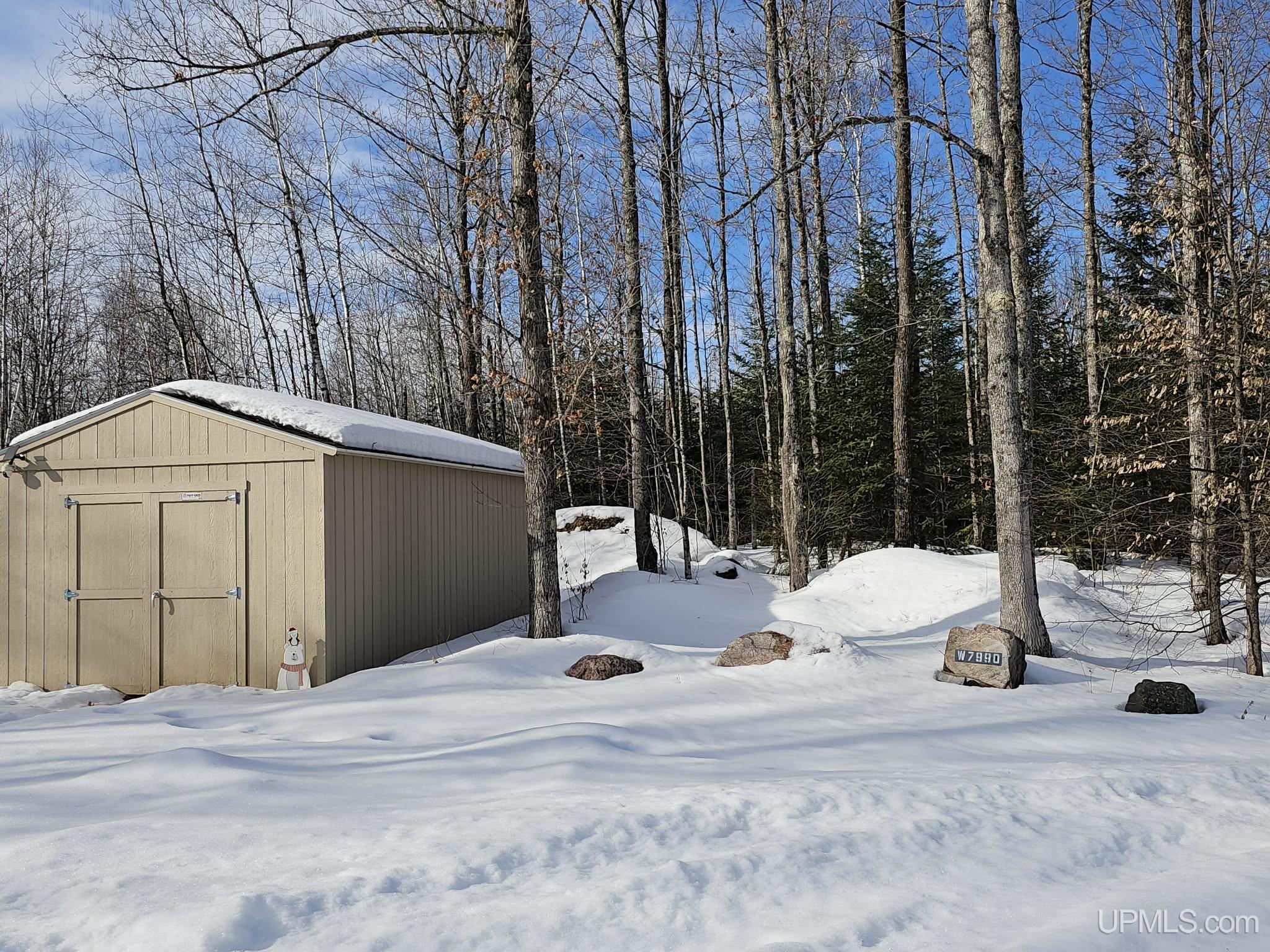 7990 W Herzog Road, Iron Mountain, MI, 49801