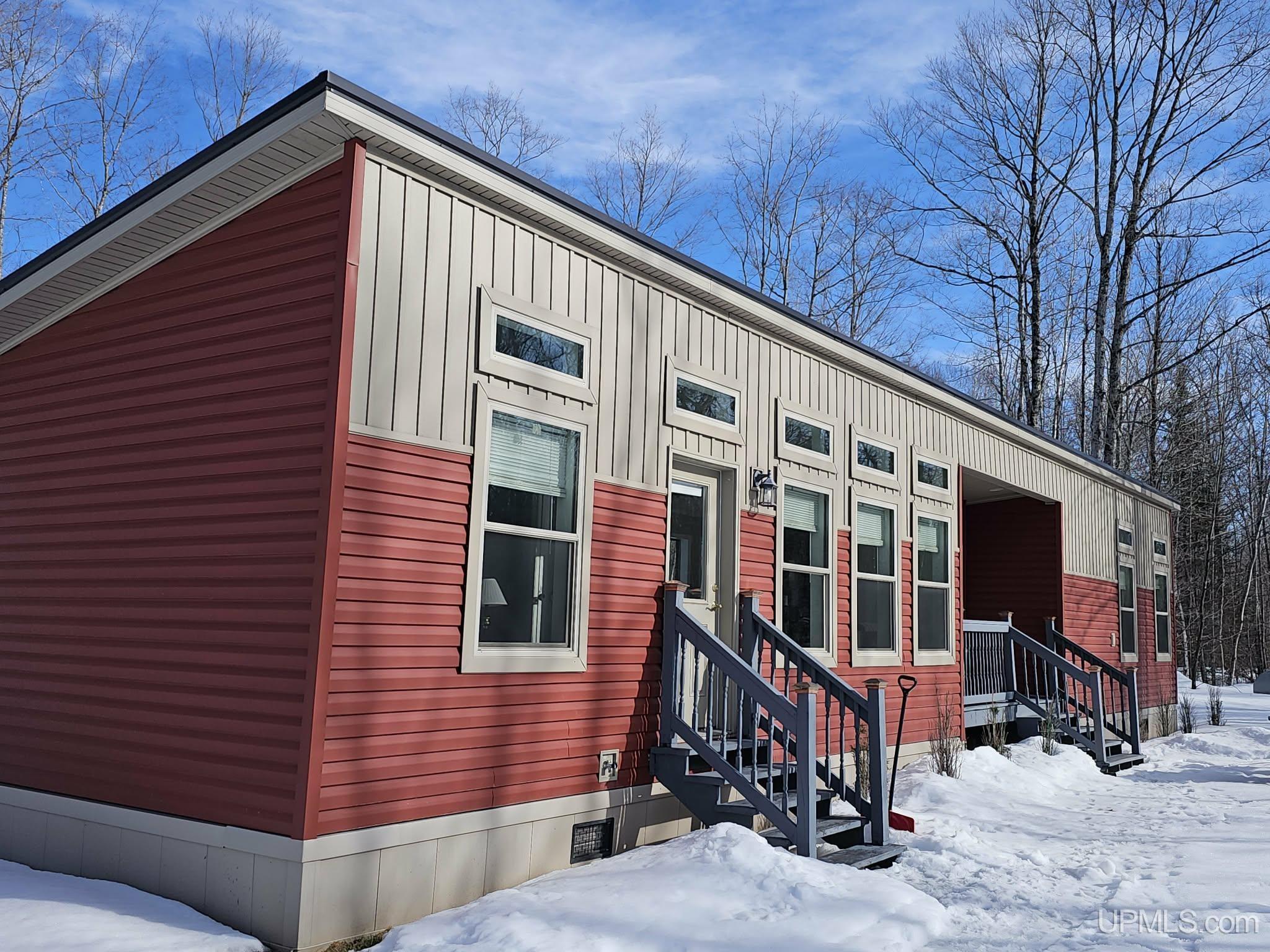 7990 W Herzog Road, Iron Mountain, MI, 49801