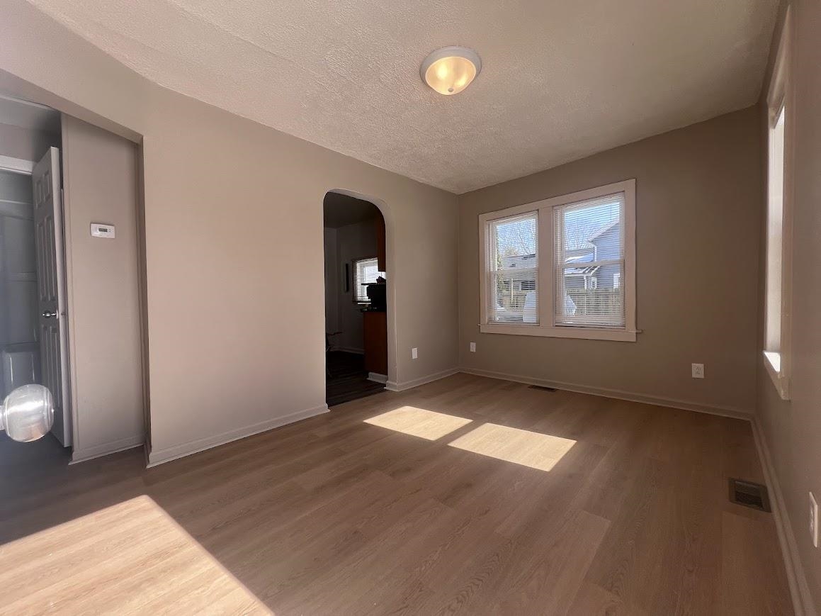 5131 E Carpenter Road, Flint, MI, 48506